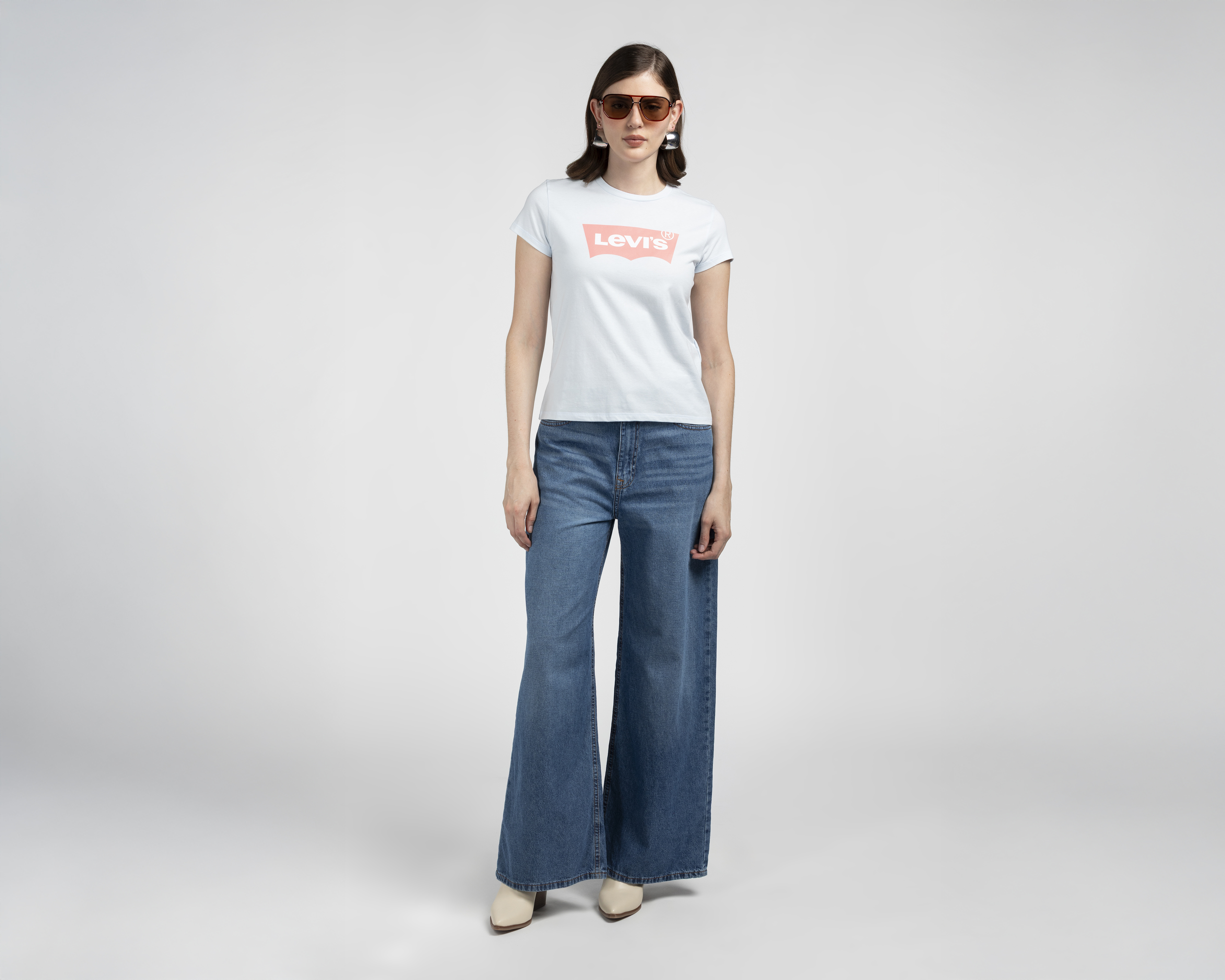 Foto 2 | Foto 2 | Playera Levi's Azul para Mujer