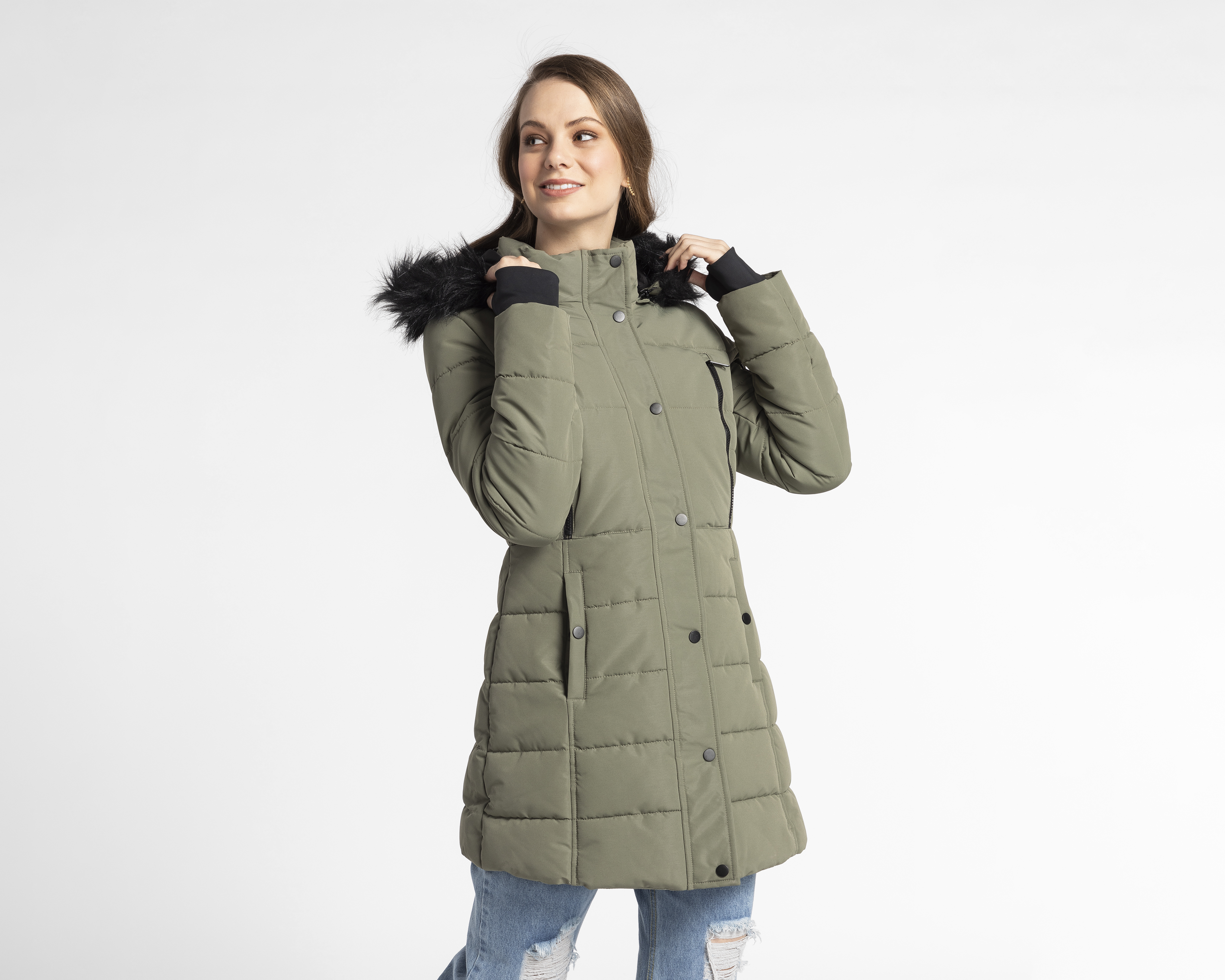 Foto 2 pulgar | Foto 1 | Chamarra York Team Polo Club Capitonada