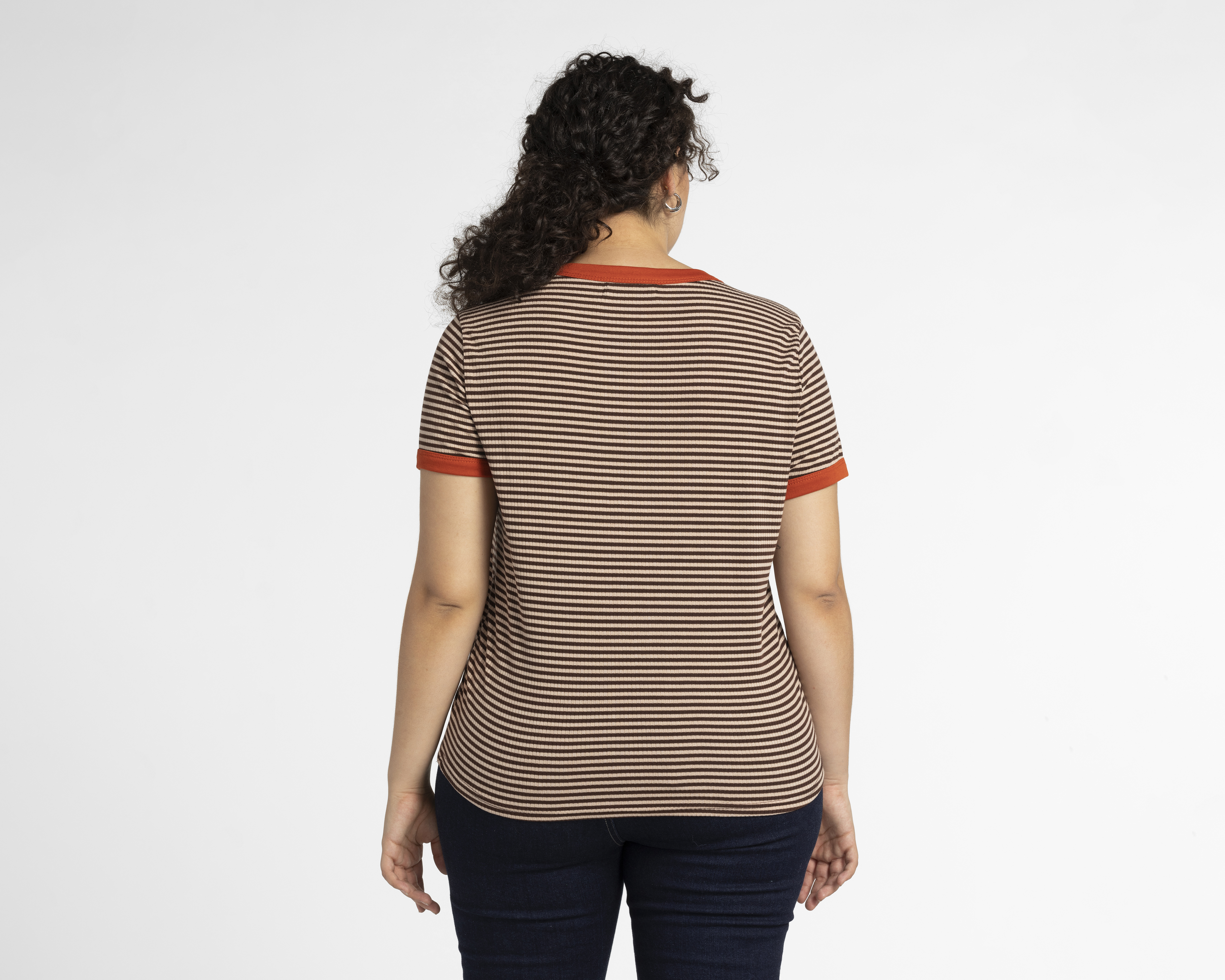 Foto 3 pulgar | Foto 2 | Playera Refill Manga Corta Cuello Redondo