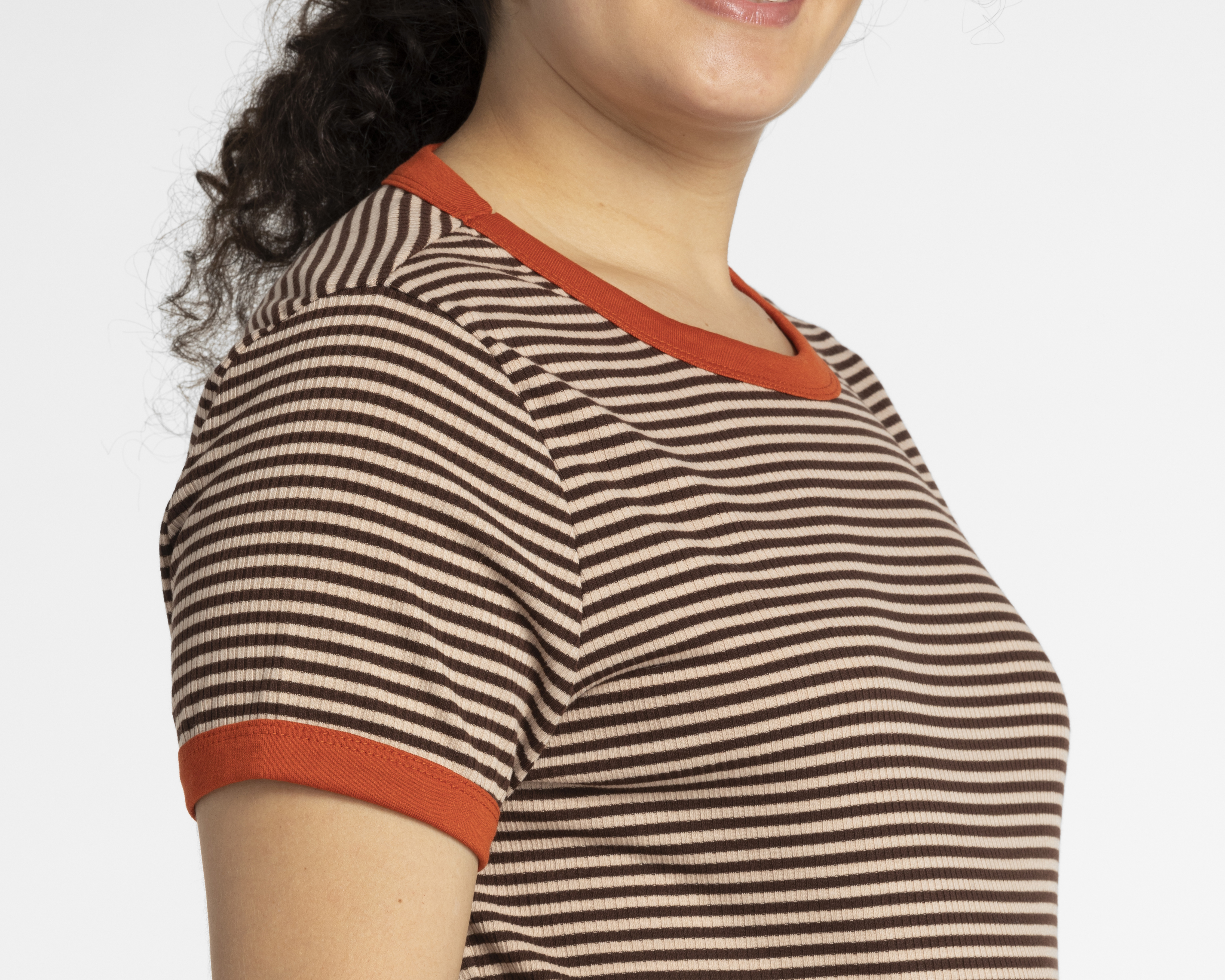 Foto 4 pulgar | Foto 3 | Playera Refill Manga Corta Cuello Redondo