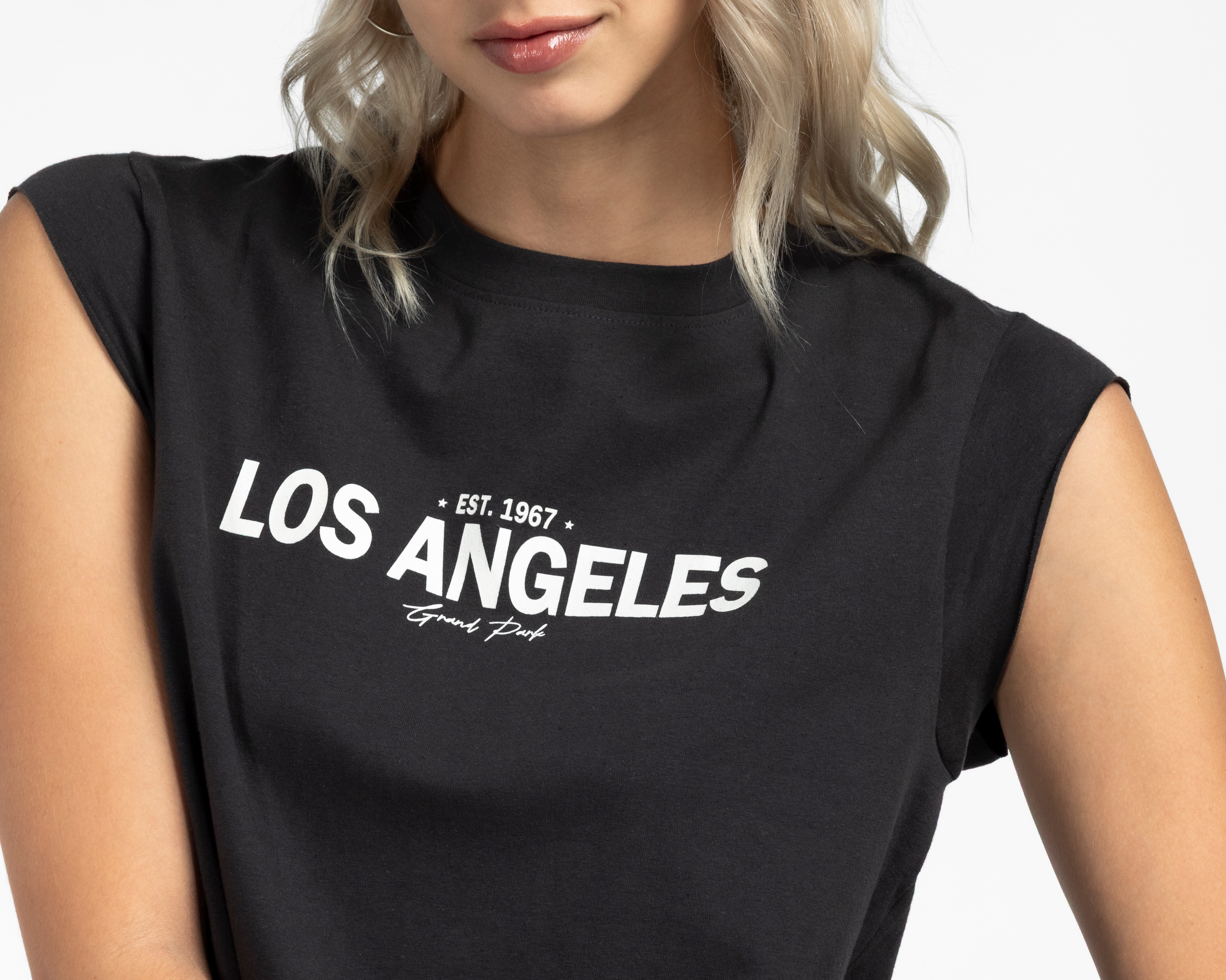 Foto 4 | Foto 4 | Crop Top Negro Refill para Mujer