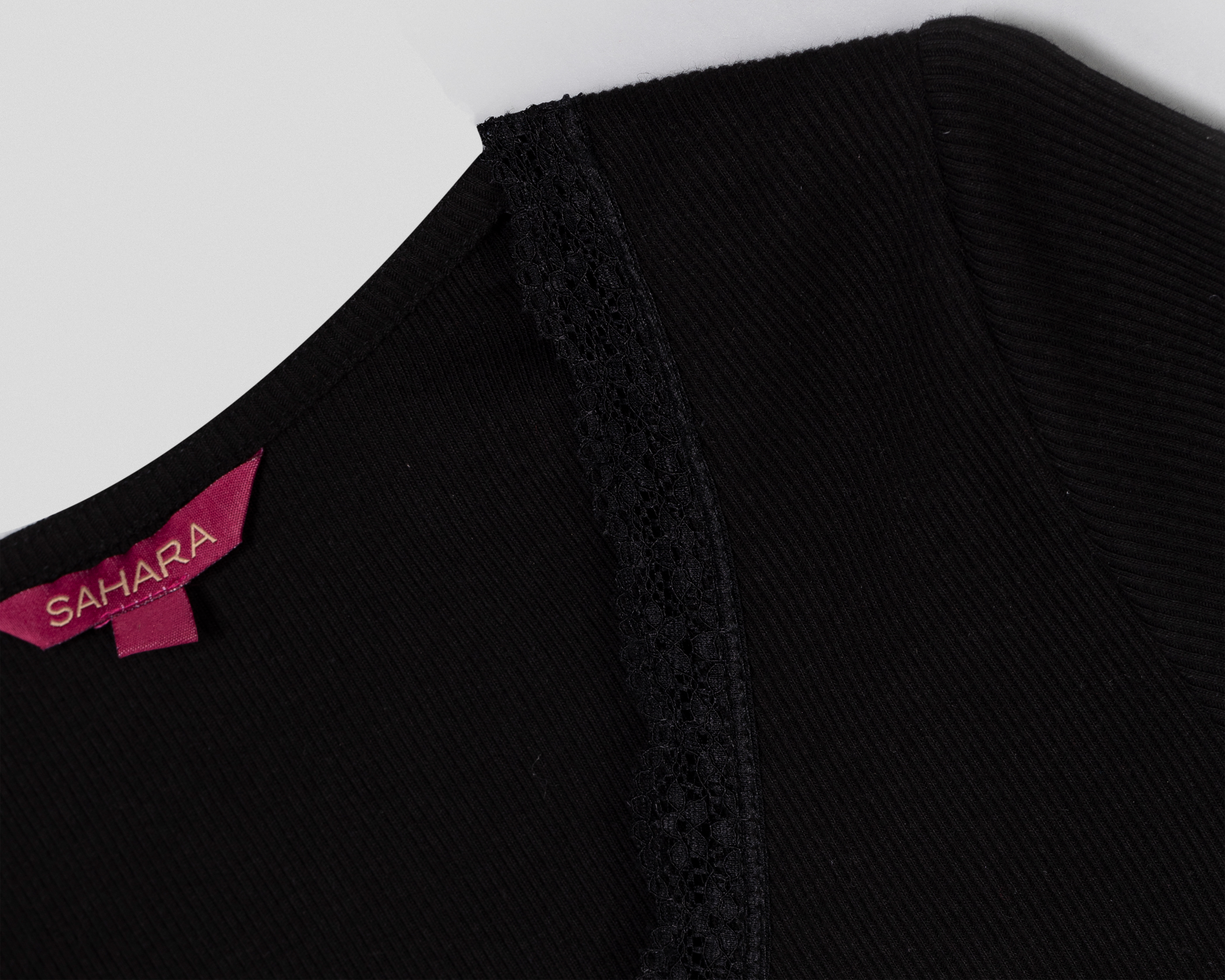 Foto 6 pulgar | Foto 5 | Playera Sahara con Encaje para Mujer