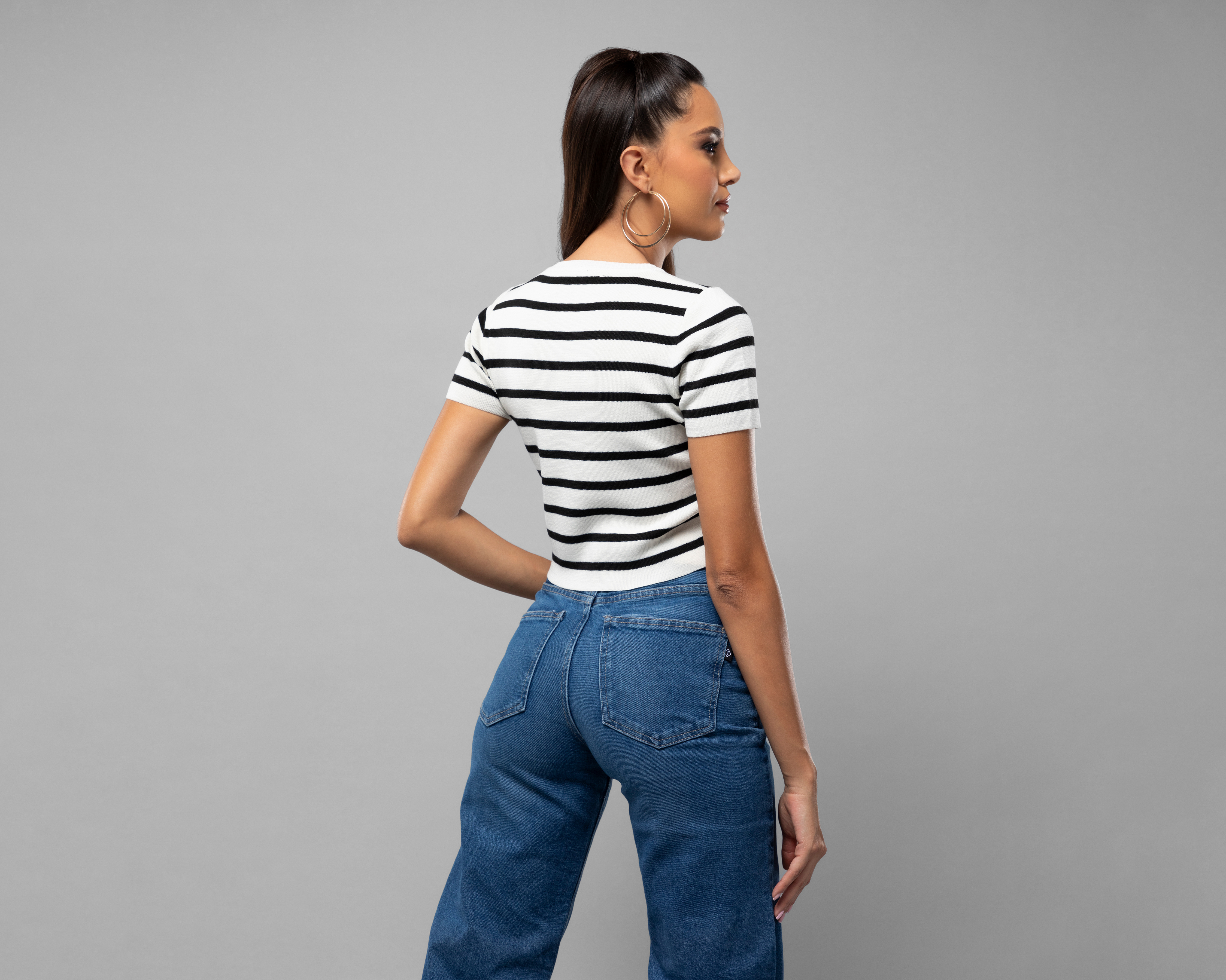 Foto 3 | Foto 3 | Playera Jennifer Lopez de Rayas para Mujer