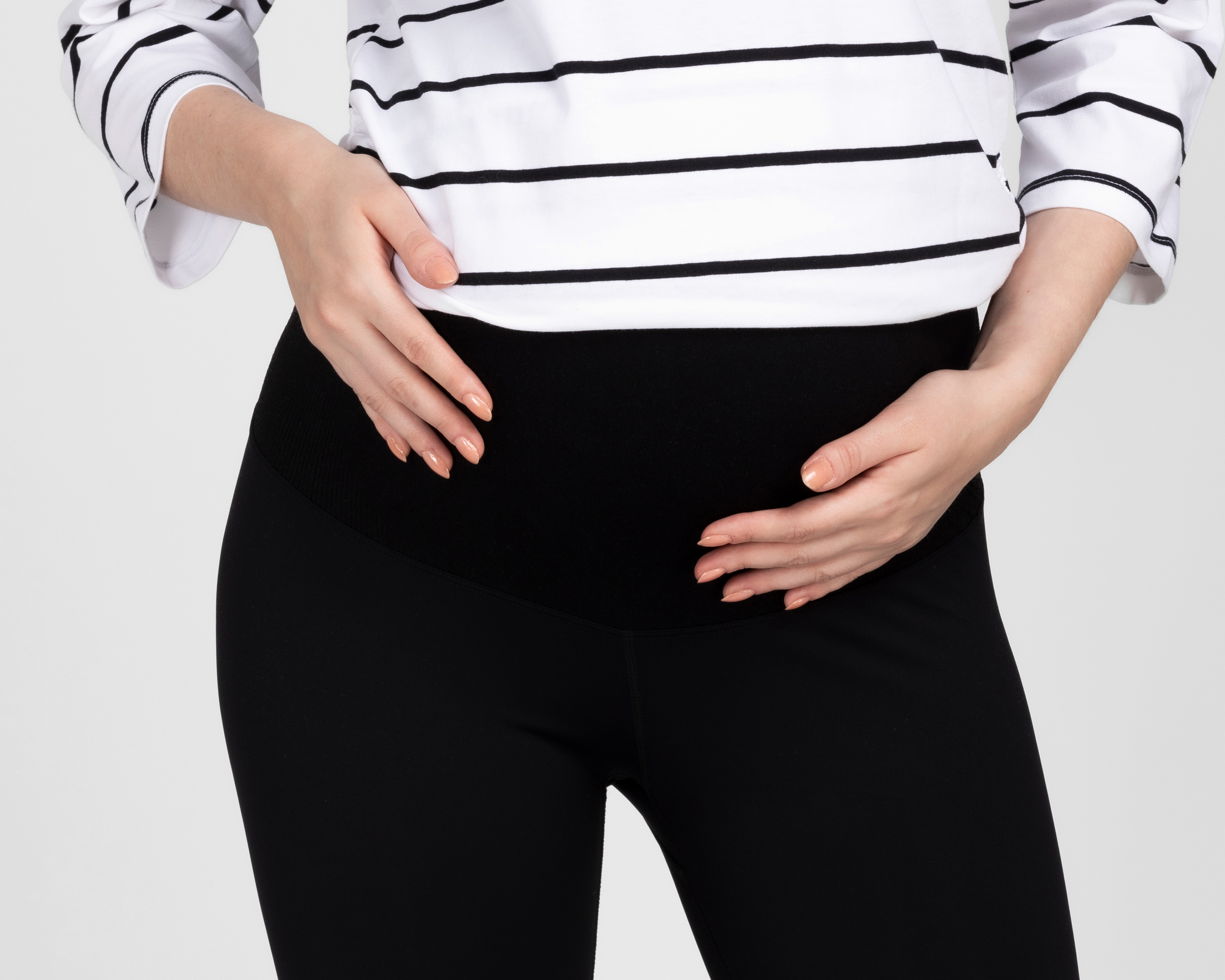 Foto 5 pulgar | Foto 4 | Leggings de Maternidad Mamá Bella Negro