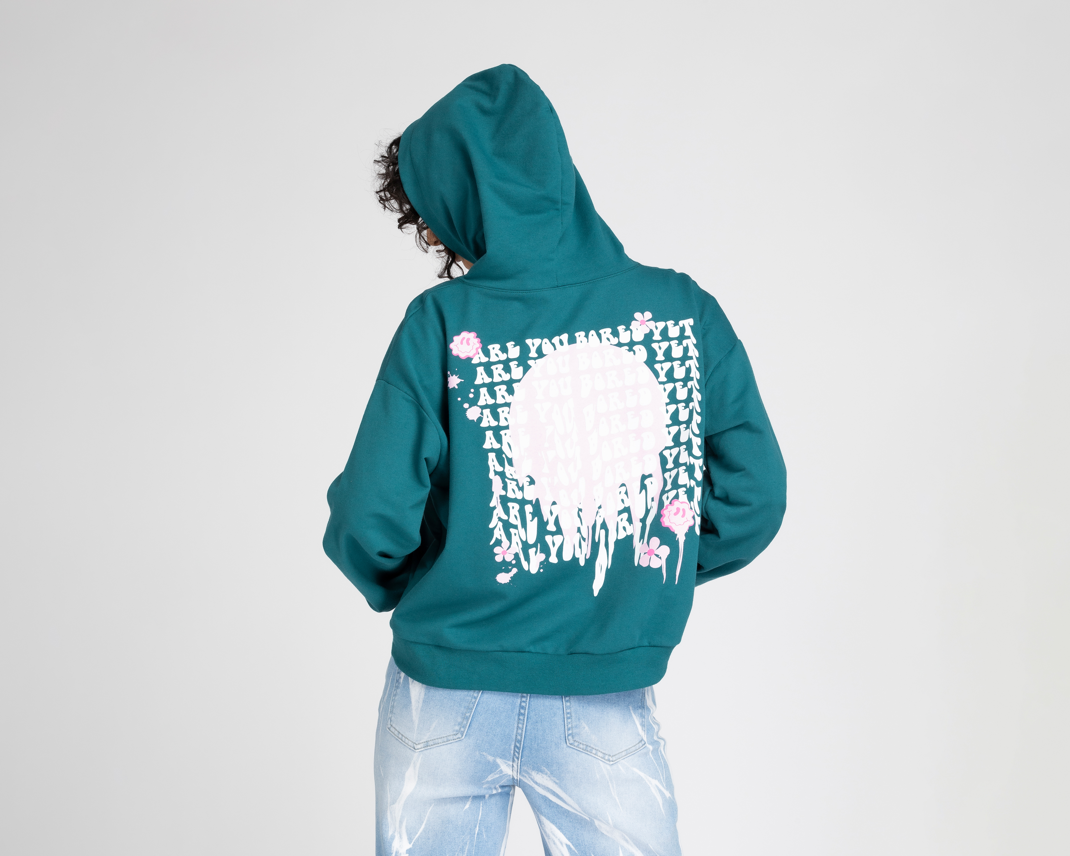 Foto 4 pulgar | Foto 3 | Sudadera Action con Capucha