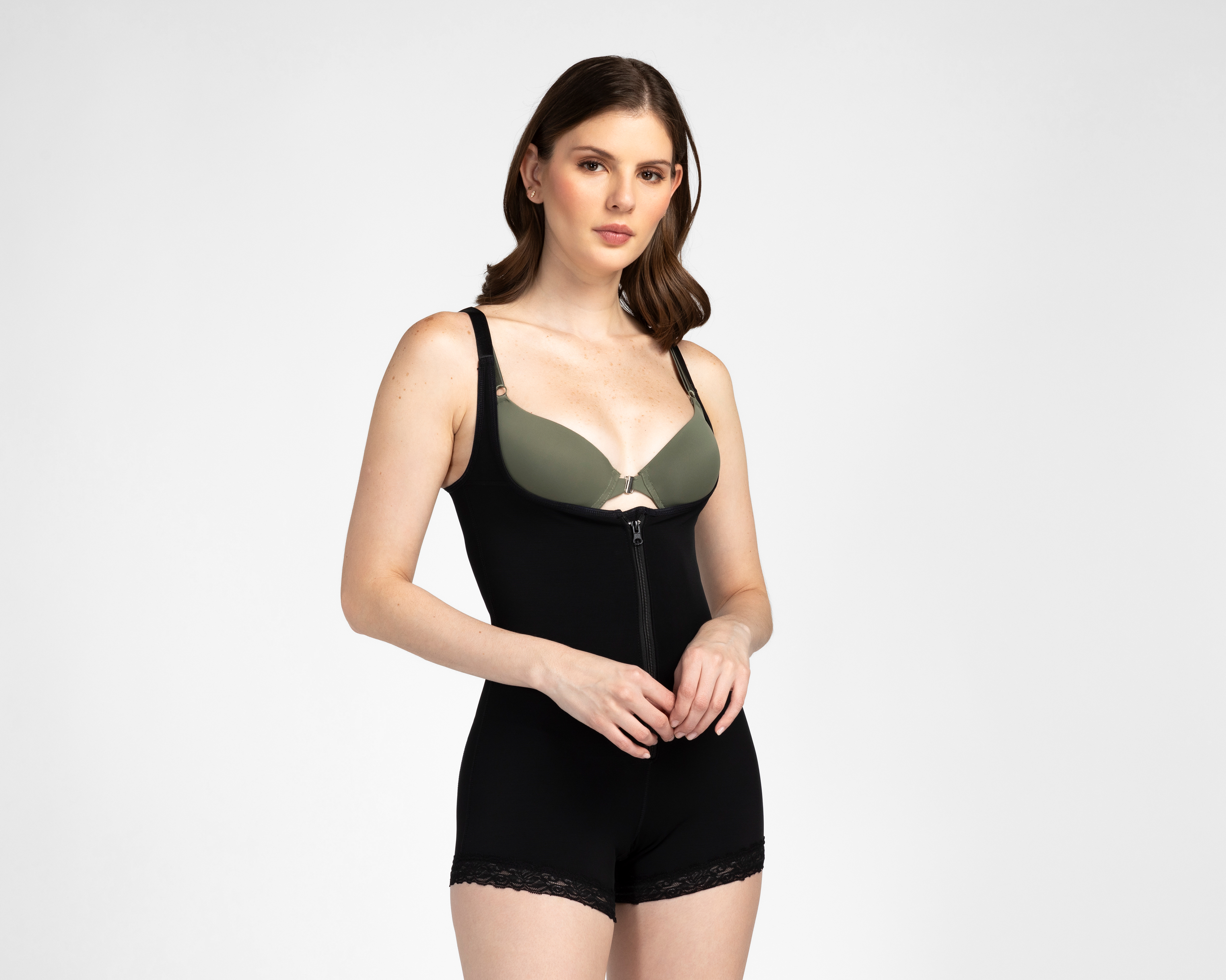 Foto 2 pulgar | Foto 1 | Body con Control Negro Beauty Secret para Mujer