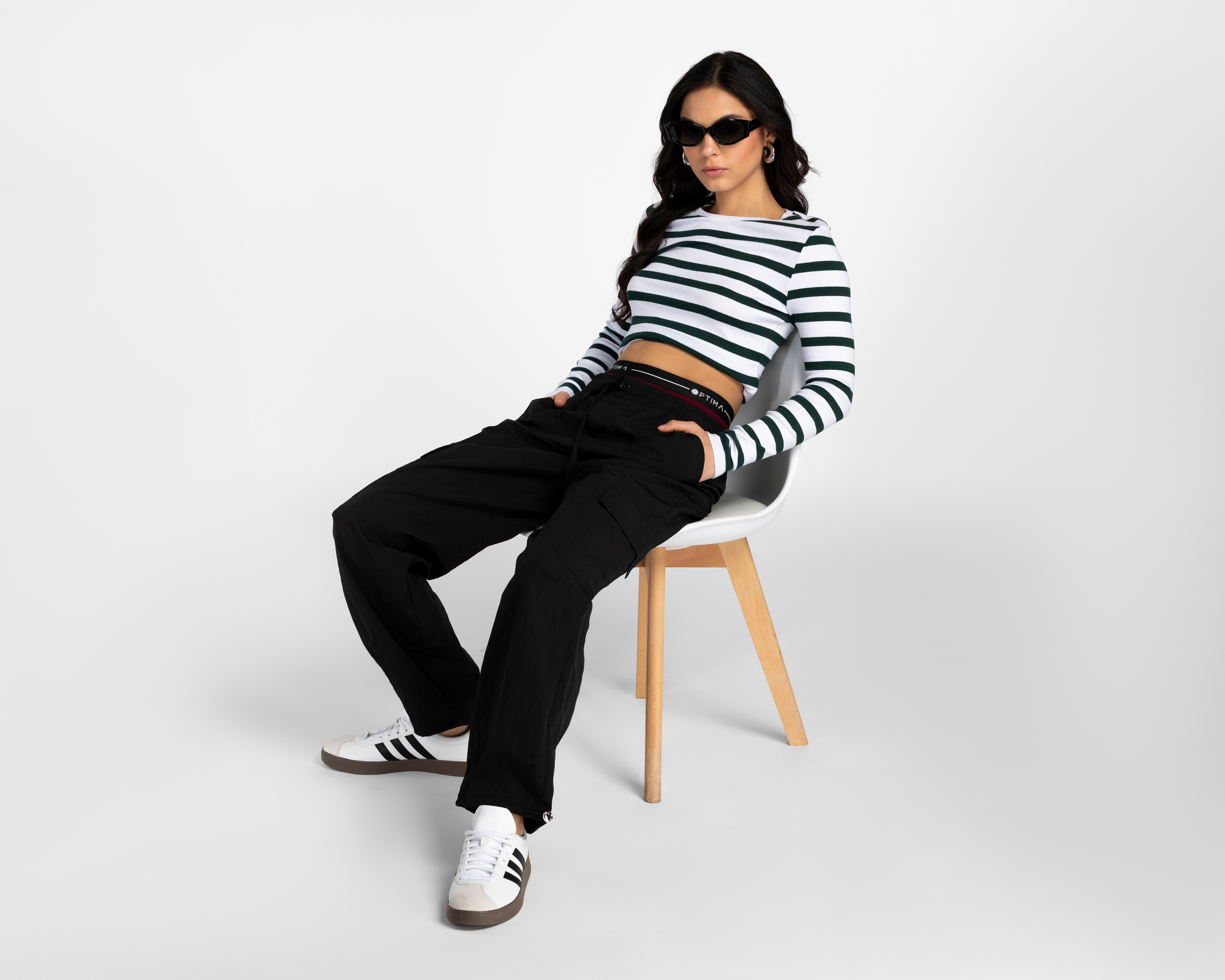 Foto 2 | Foto 2 | Pantalón Ancho Refill con Bolsas Cargo para Mujer