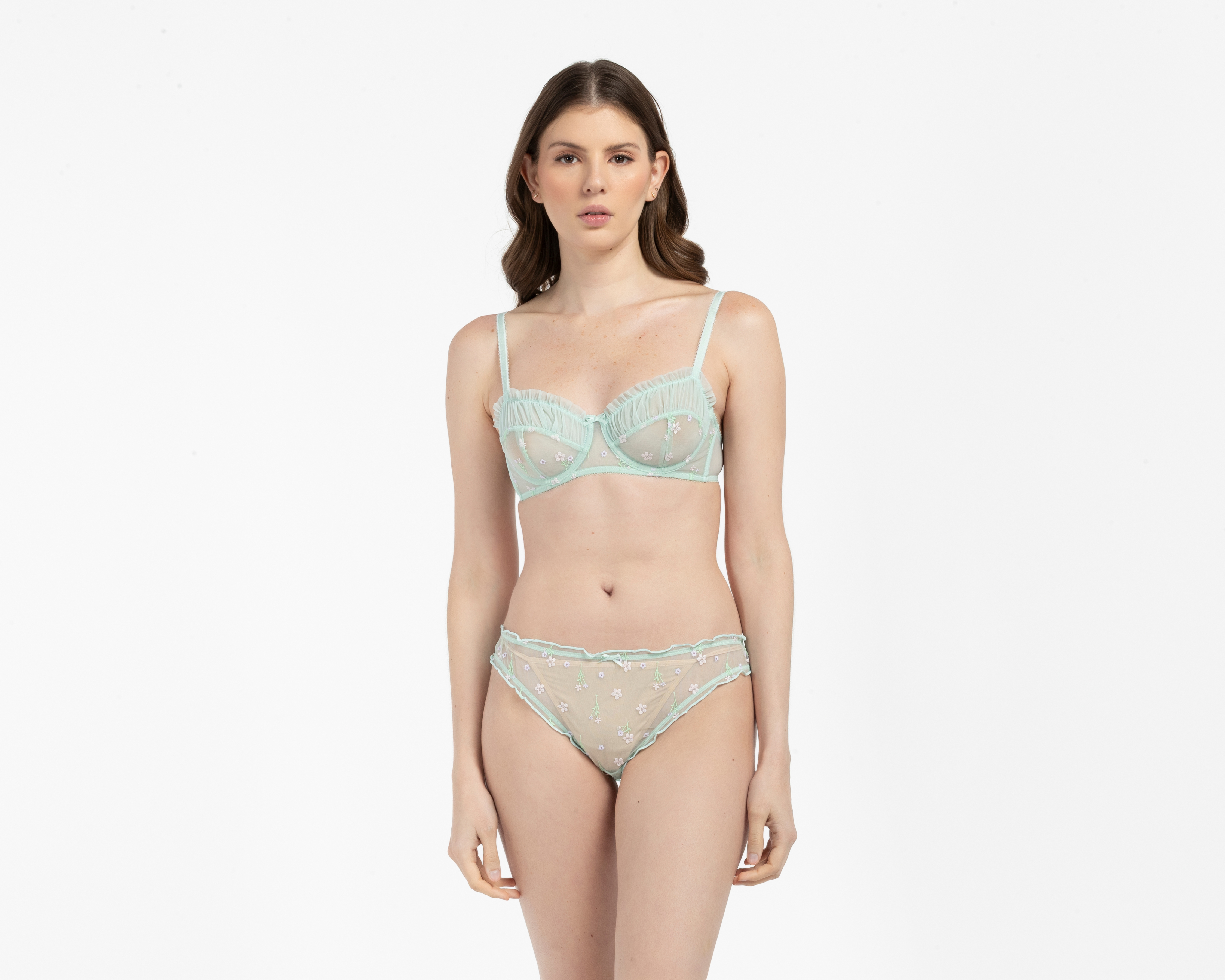 Foto 2 pulgar | Foto 1 | Coordinado de Encaje Copa Completa con Varilla Eva Tu Estilo Íntimo