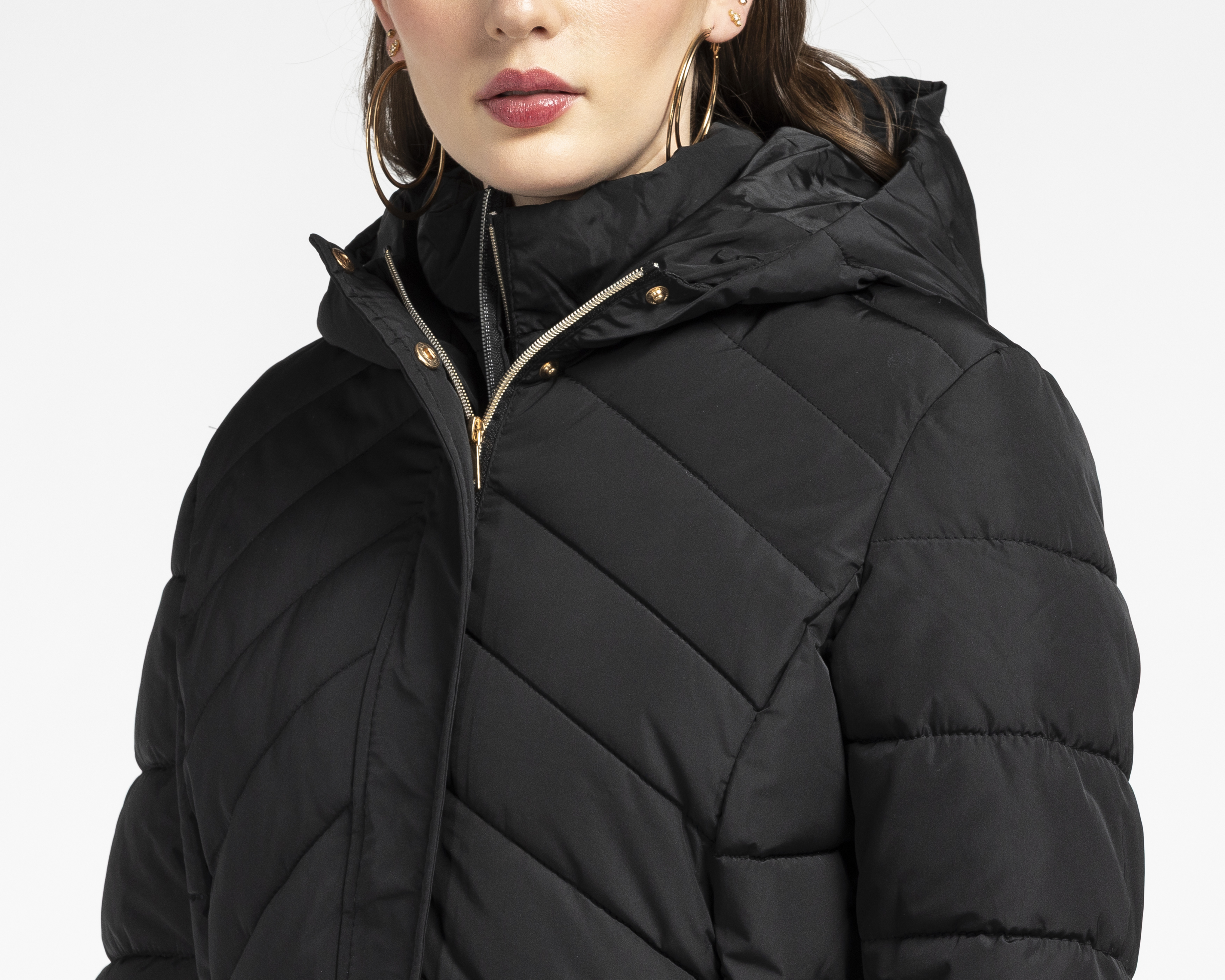 Foto 5 pulgar | Foto 4 | Chamarra Capitonada Sahara para Mujer