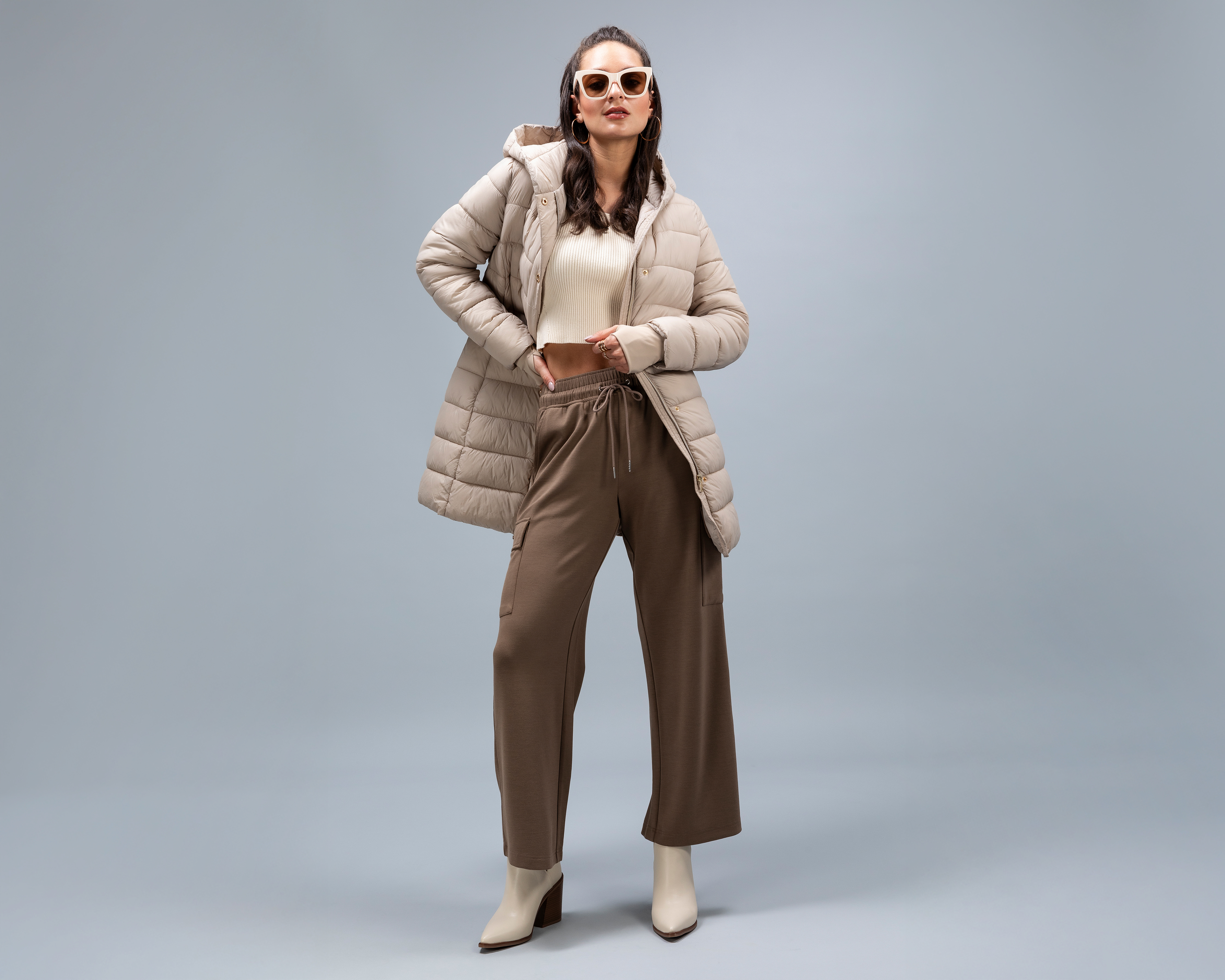 Foto 2 pulgar | Foto 1 | Pantalón Cargo Jennifer Lopez con Jareta para Mujer