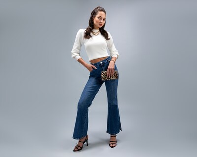 Foto 1 | Foto 1 | Suéter Blanco Jennifer Lopez para Mujer