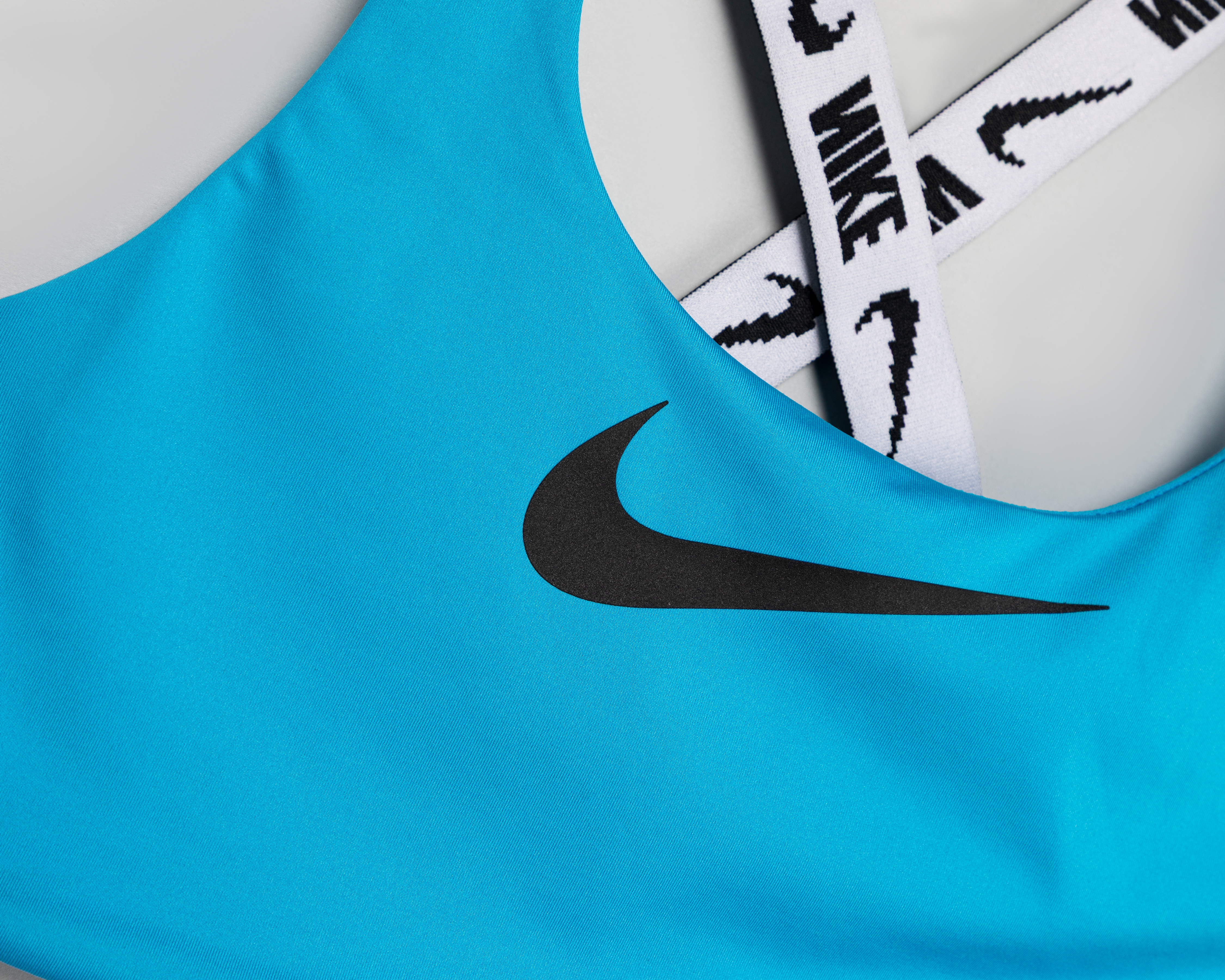 Foto 4 pulgar | Foto 3 | Top para Natación Nike Swim para Mujer