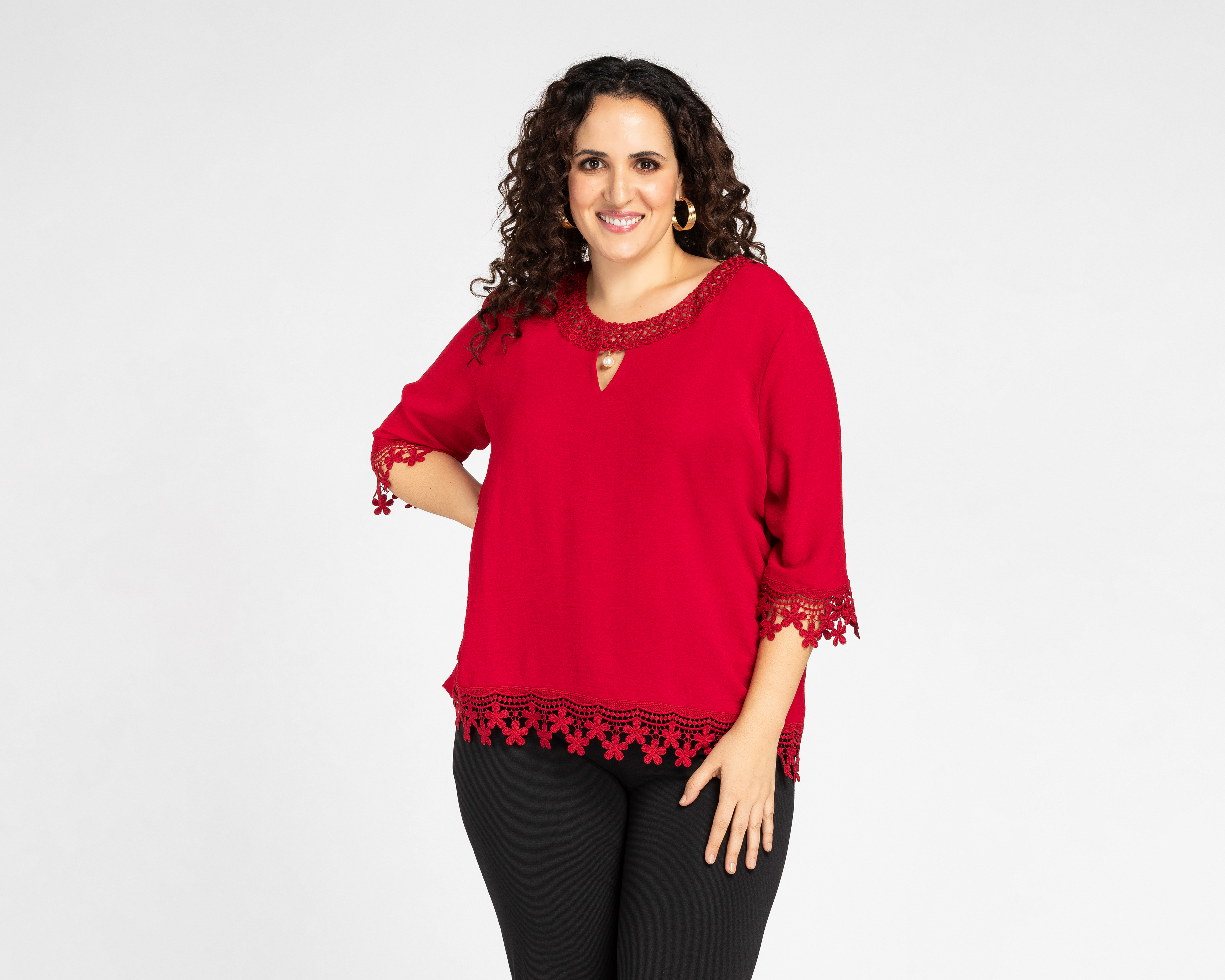 Foto 2 pulgar | Foto 1 | Blusa Lady Sun Manga Corta con Bordado