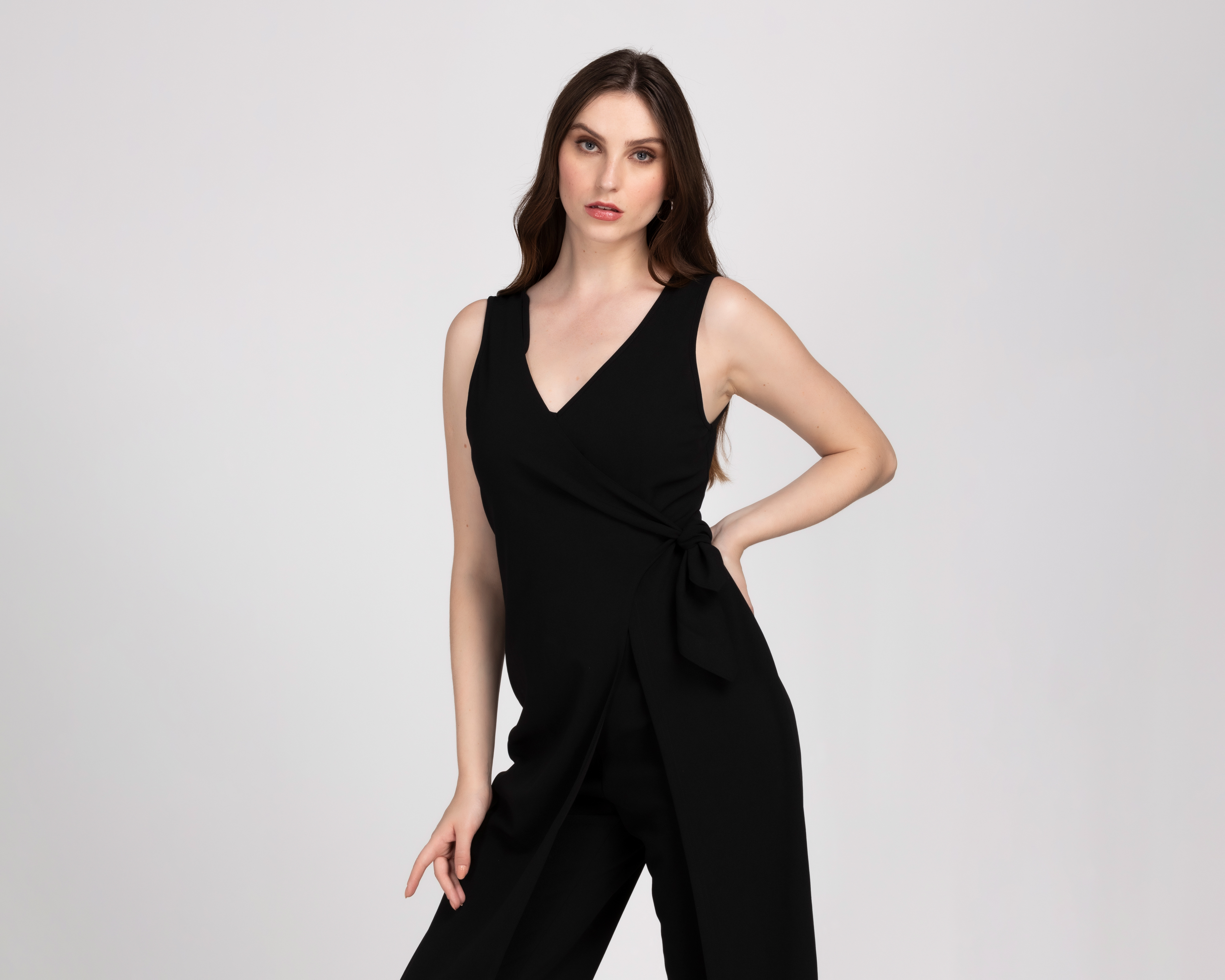 Foto 5 pulgar | Foto 4 | Jumper Casual Sahara Escote Cruzado Negro con Media Falda