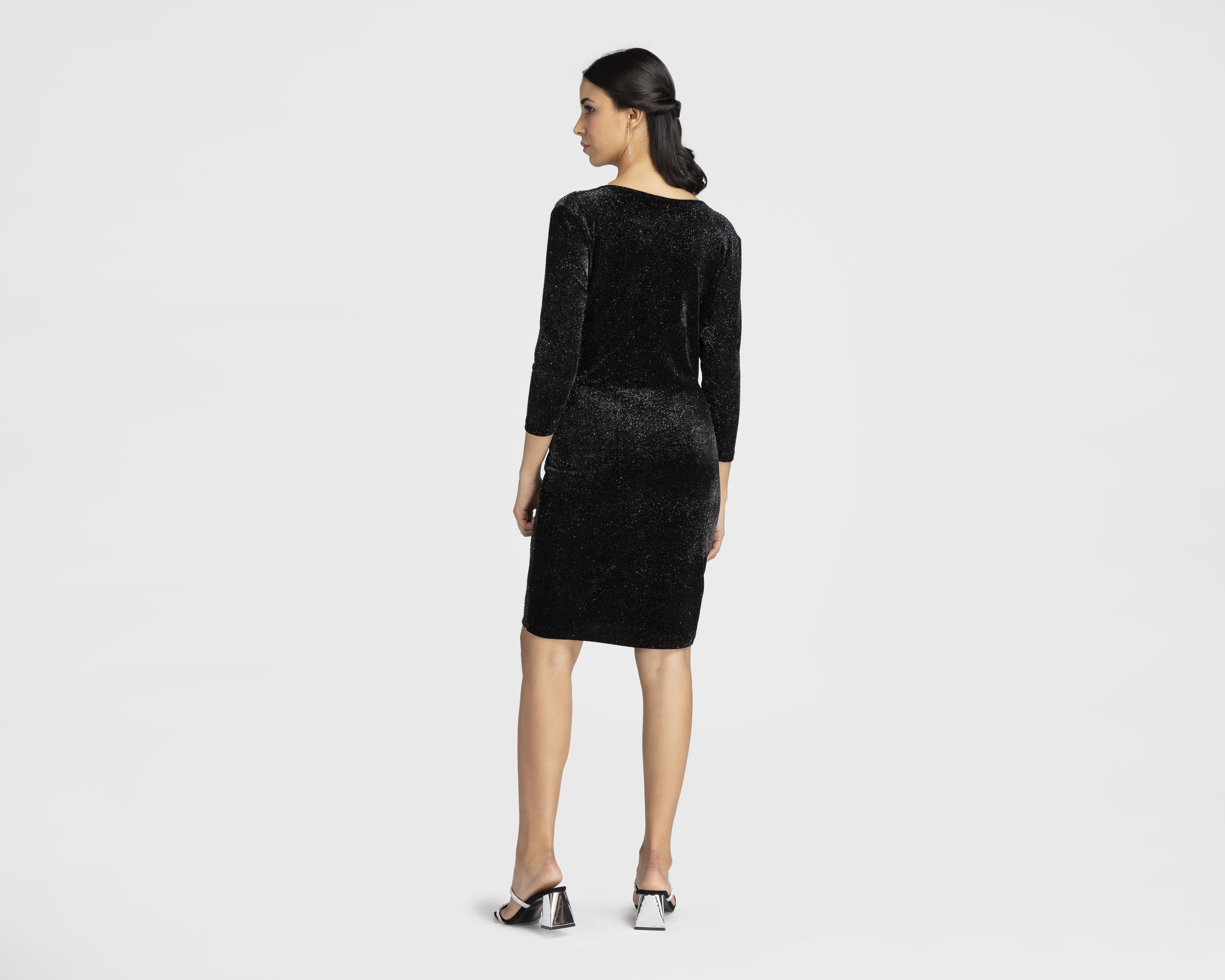 Foto 4 pulgar | Foto 3 | Vestido Sahara de Coctel Corto Escote Cruzado