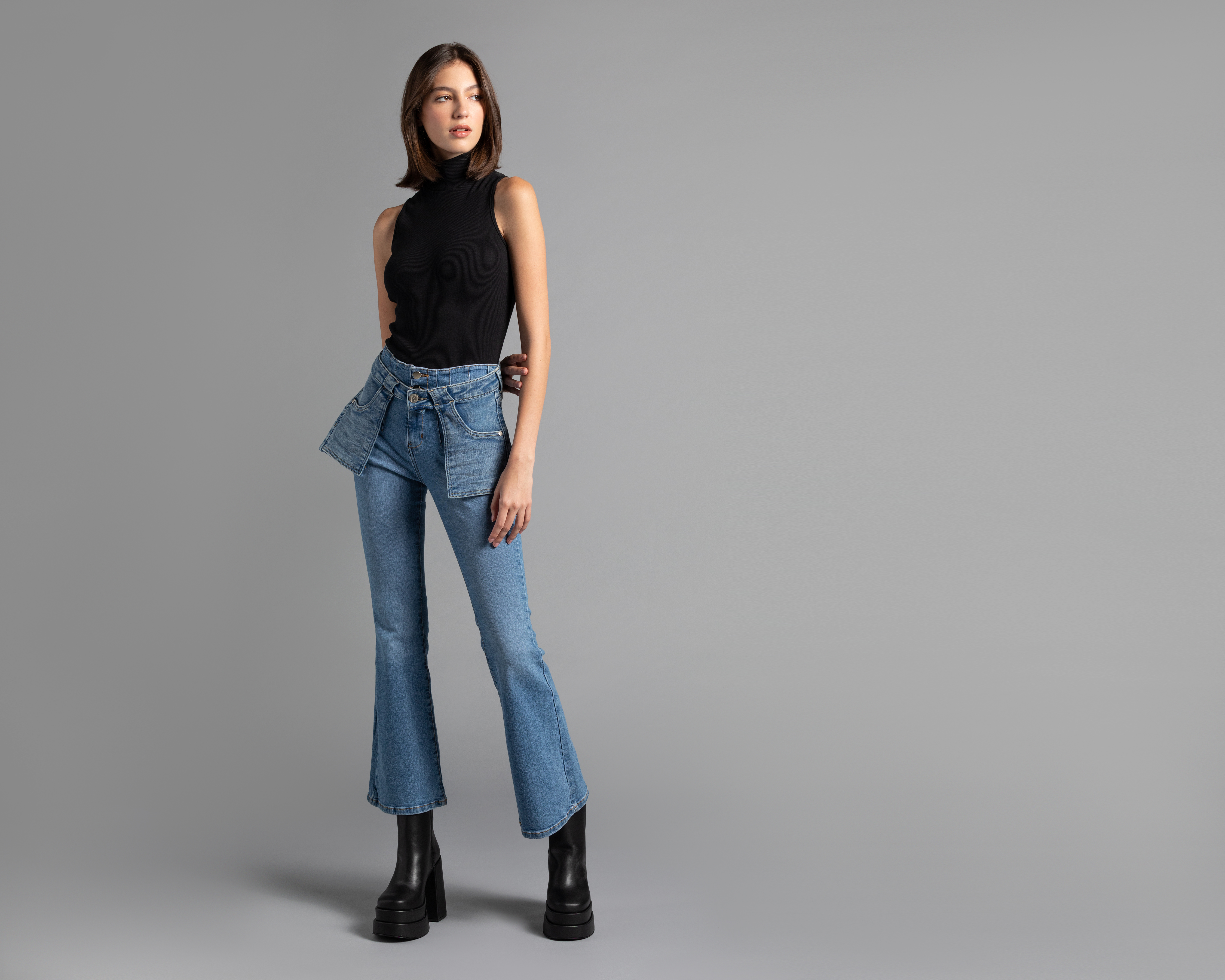 Foto 3 | Foto 3 | Blusa Thinner sin Mangas Cuello Alto