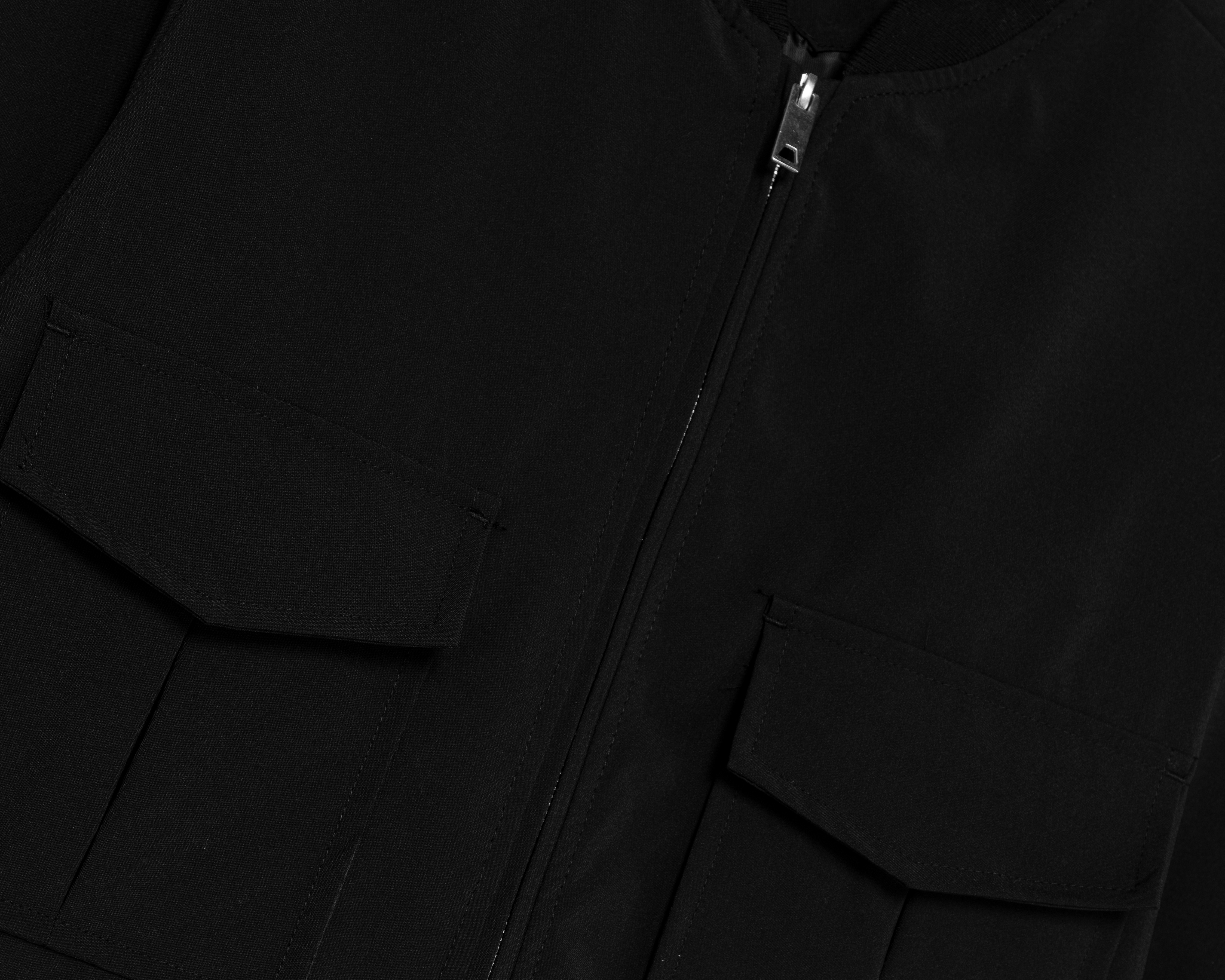 Foto 4 pulgar | Foto 3 | Chamarra Negra Strona para Mujer