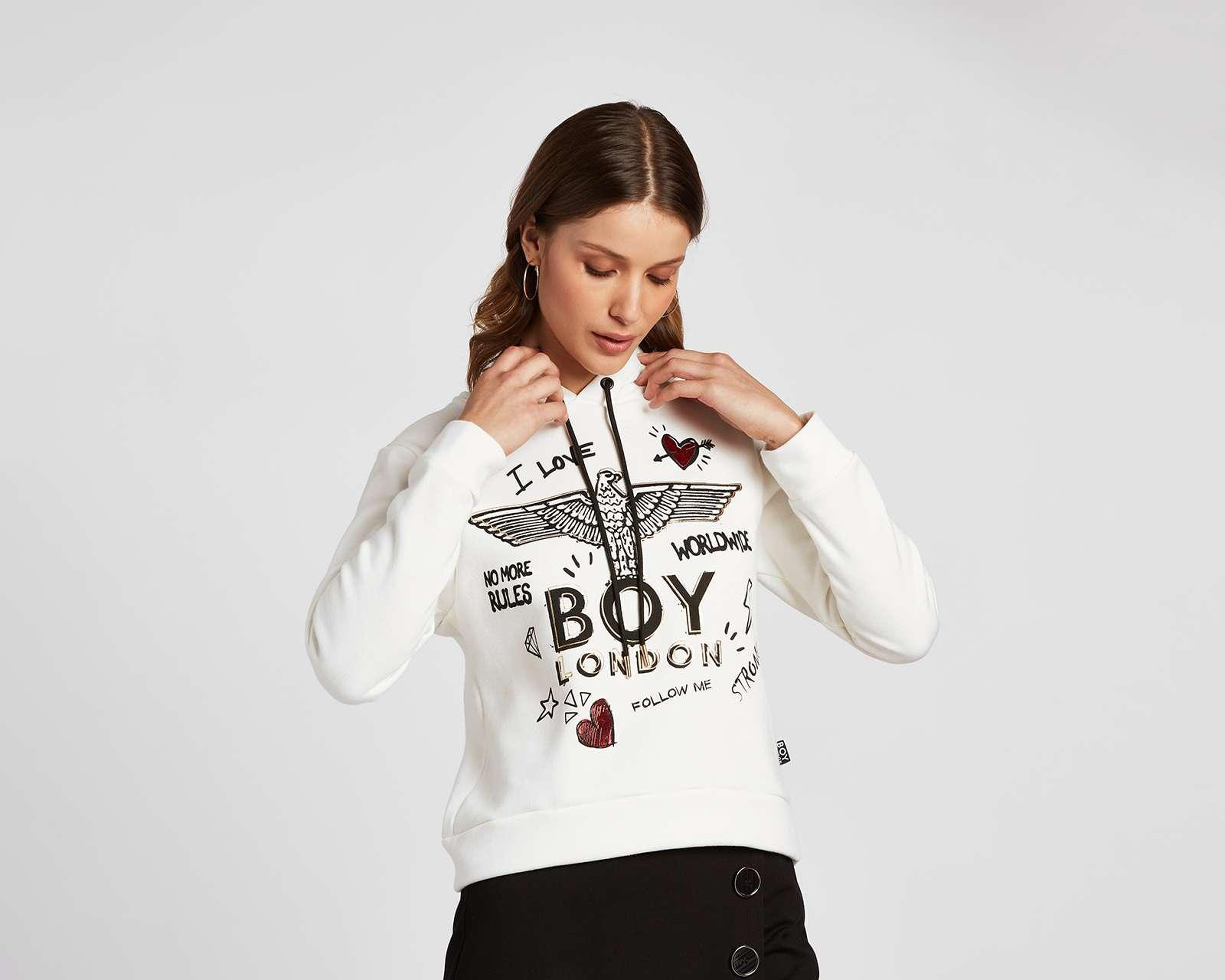 Foto 3 pulgar | Foto 2 | Sudadera Boy London con Capucha