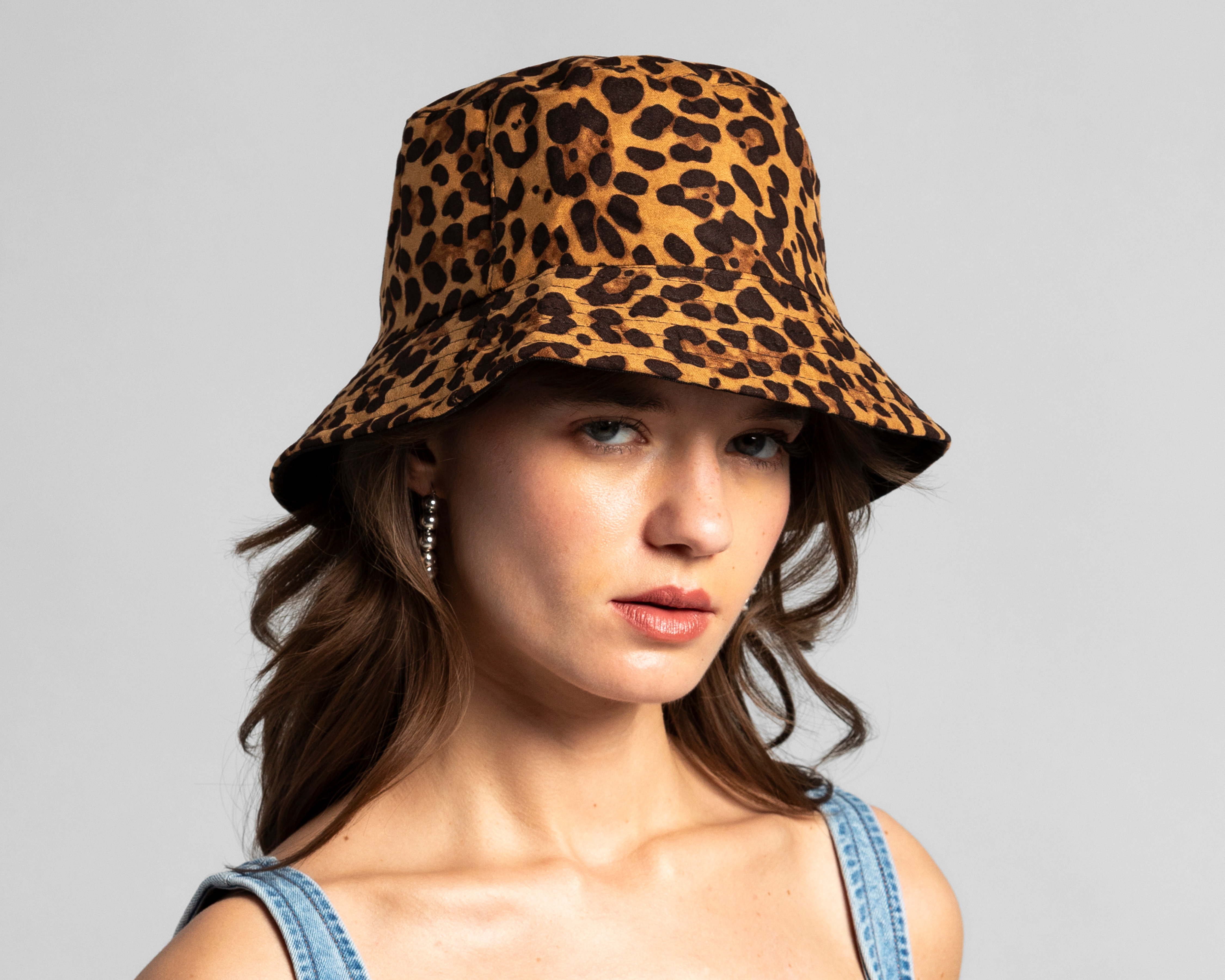 Foto 5 pulgar | Foto 4 | Sombrero Pescador Strona Animal Print