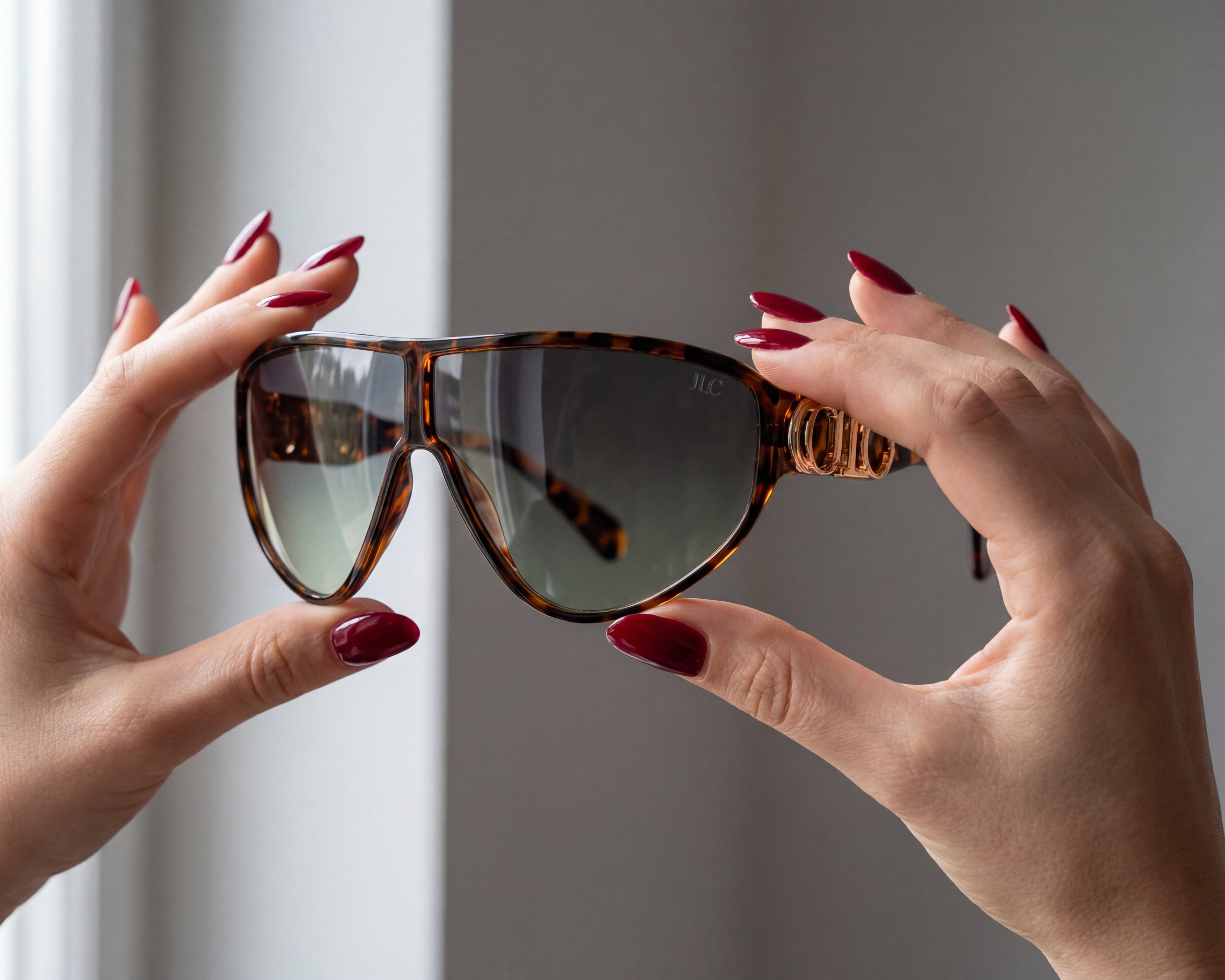 Foto 6 | Foto 6 | Lentes de Sol para Mujer Jennifer Lopez Cat Eye Cafés