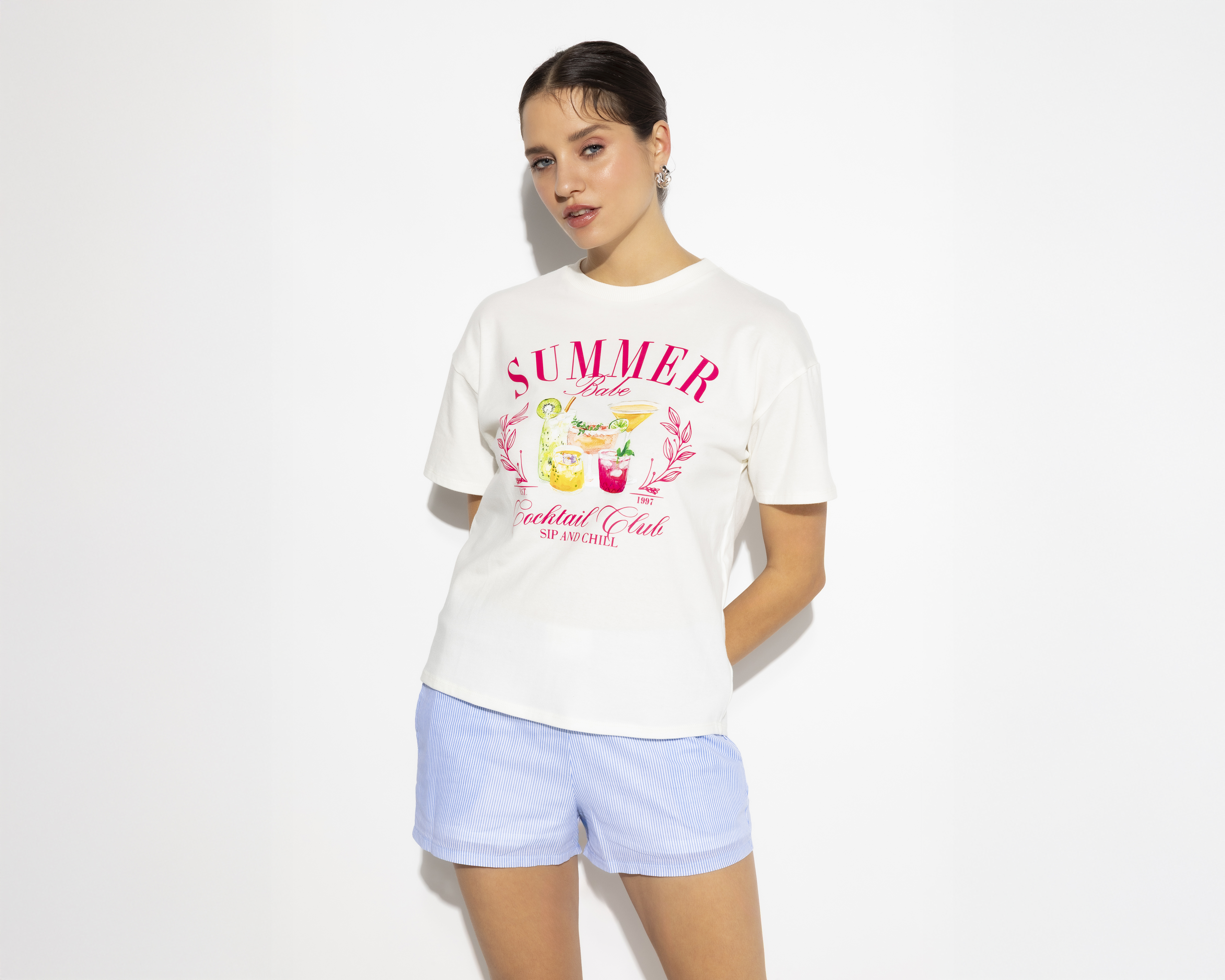 Foto 3 pulgar | Foto 2 | Playera Manga Corta Cocktail Club Strona para Mujer