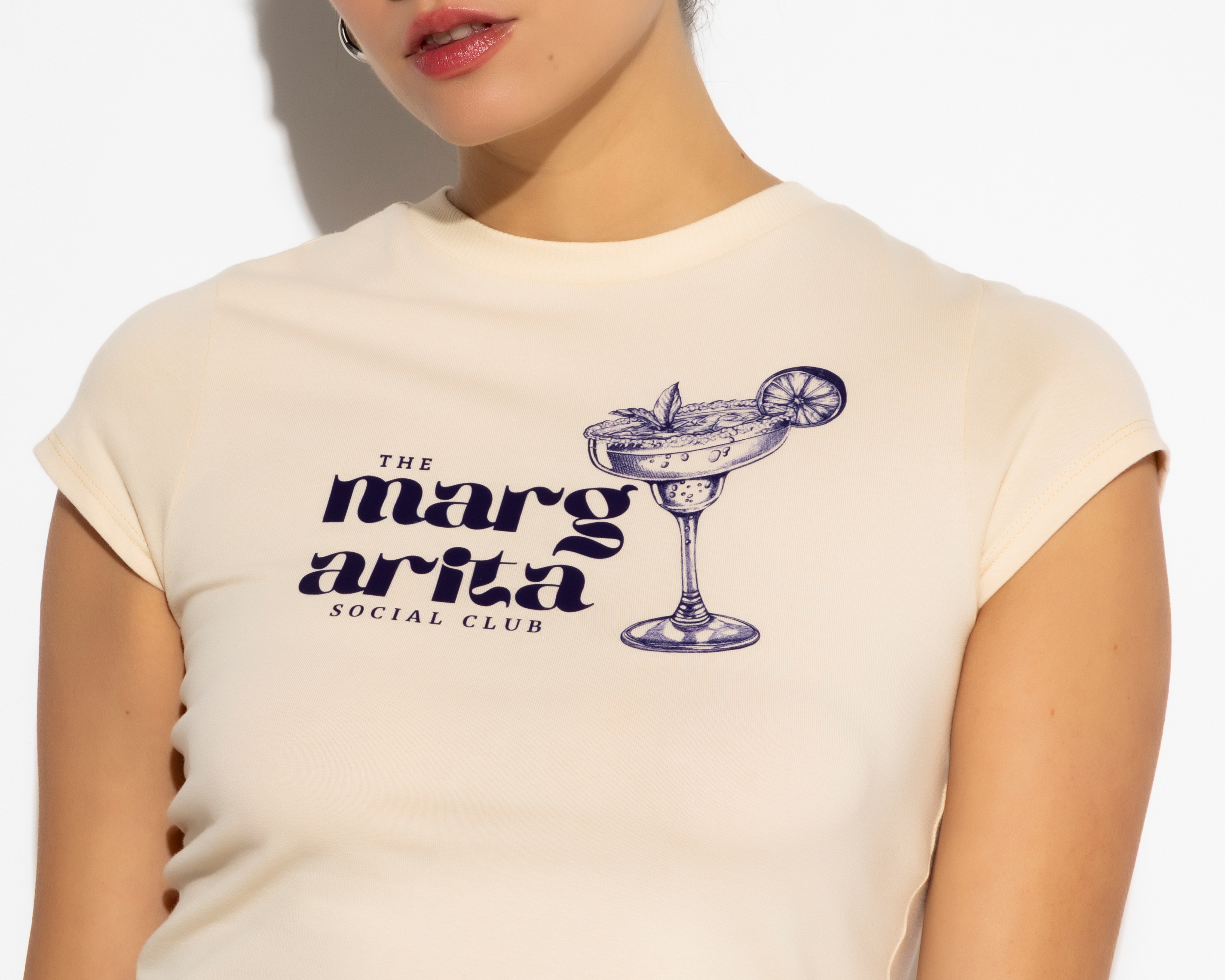 Foto 5 pulgar | Foto 4 | Playera Manga Corta Crop Margarita Strona para Mujer