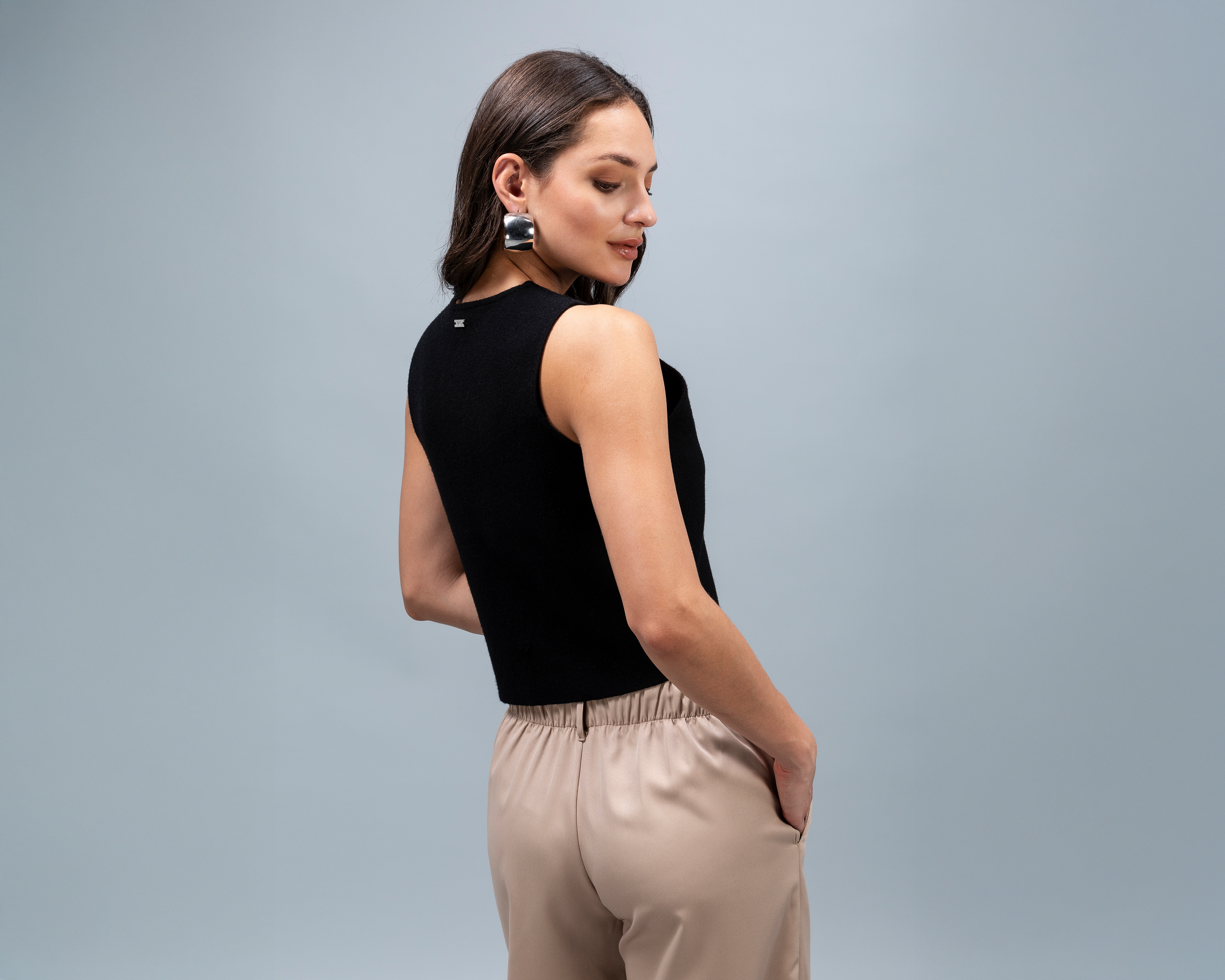 Foto 4 pulgar | Foto 3 | Playera sin Mangas Jennifer Lopez para Mujer