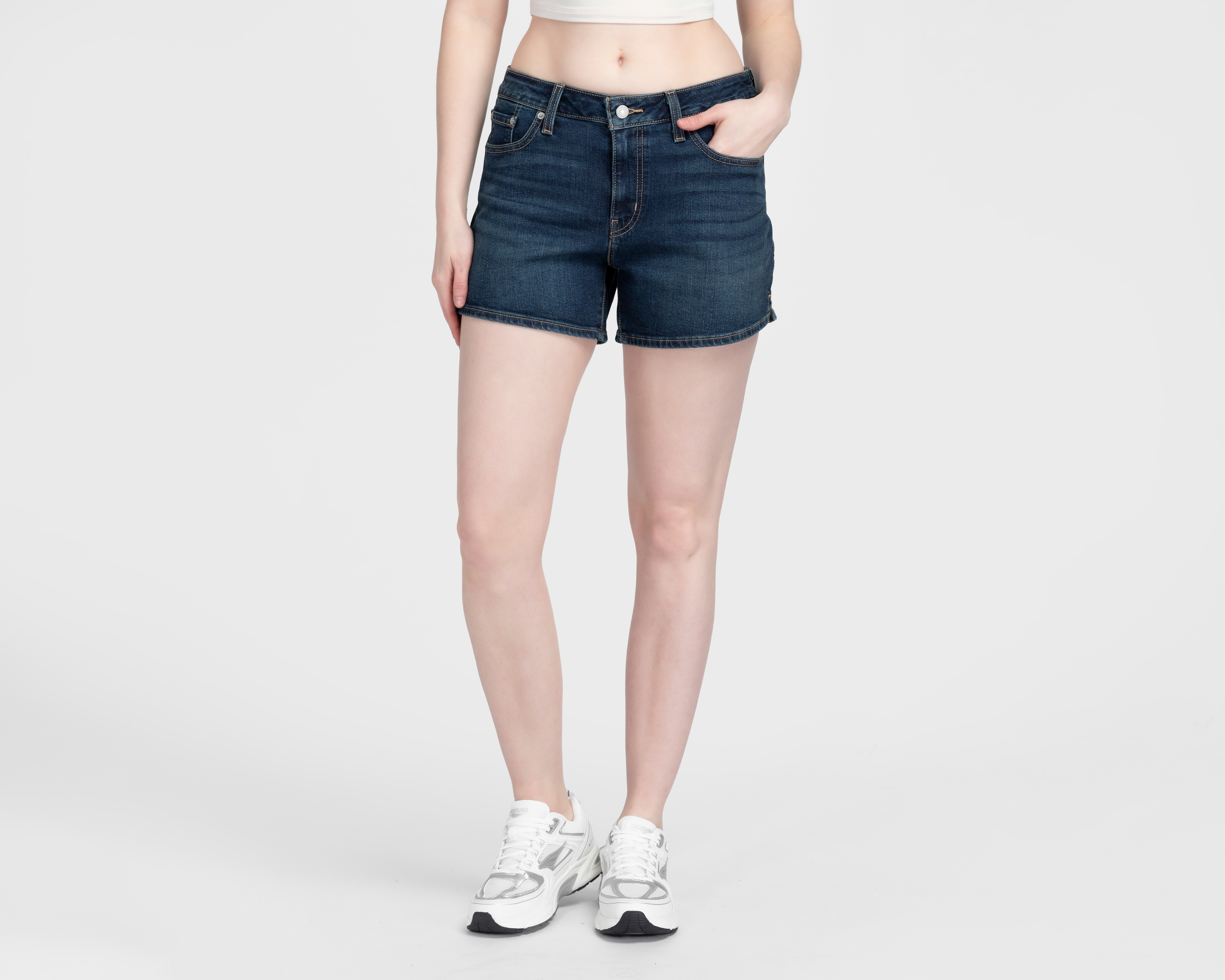 Foto 2 pulgar | Foto 1 | Short Levi's Deslavado para Mujer