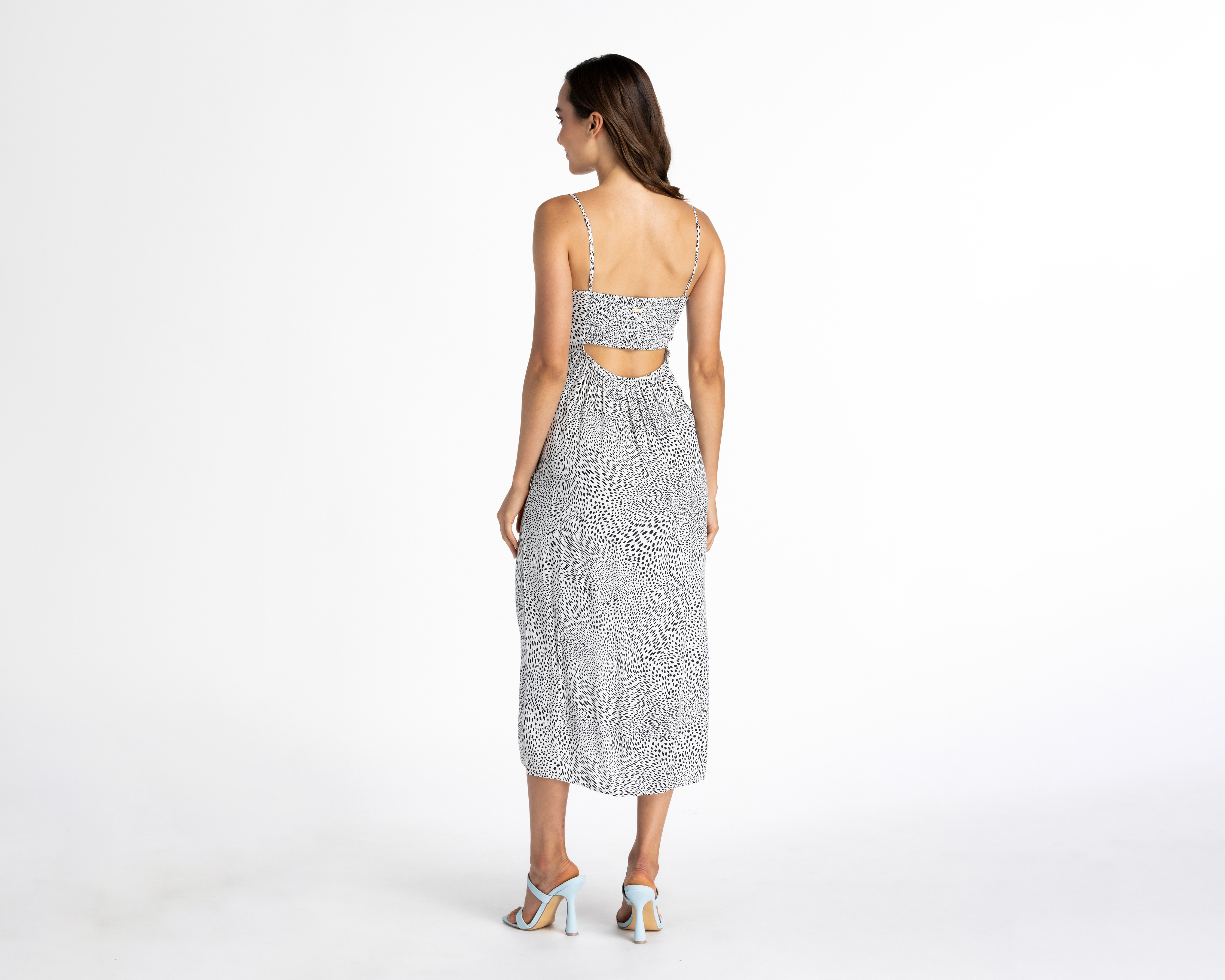 Foto 4 pulgar | Foto 3 | Vestido Jennifer Lopez Casual de Tirantes con Lunares