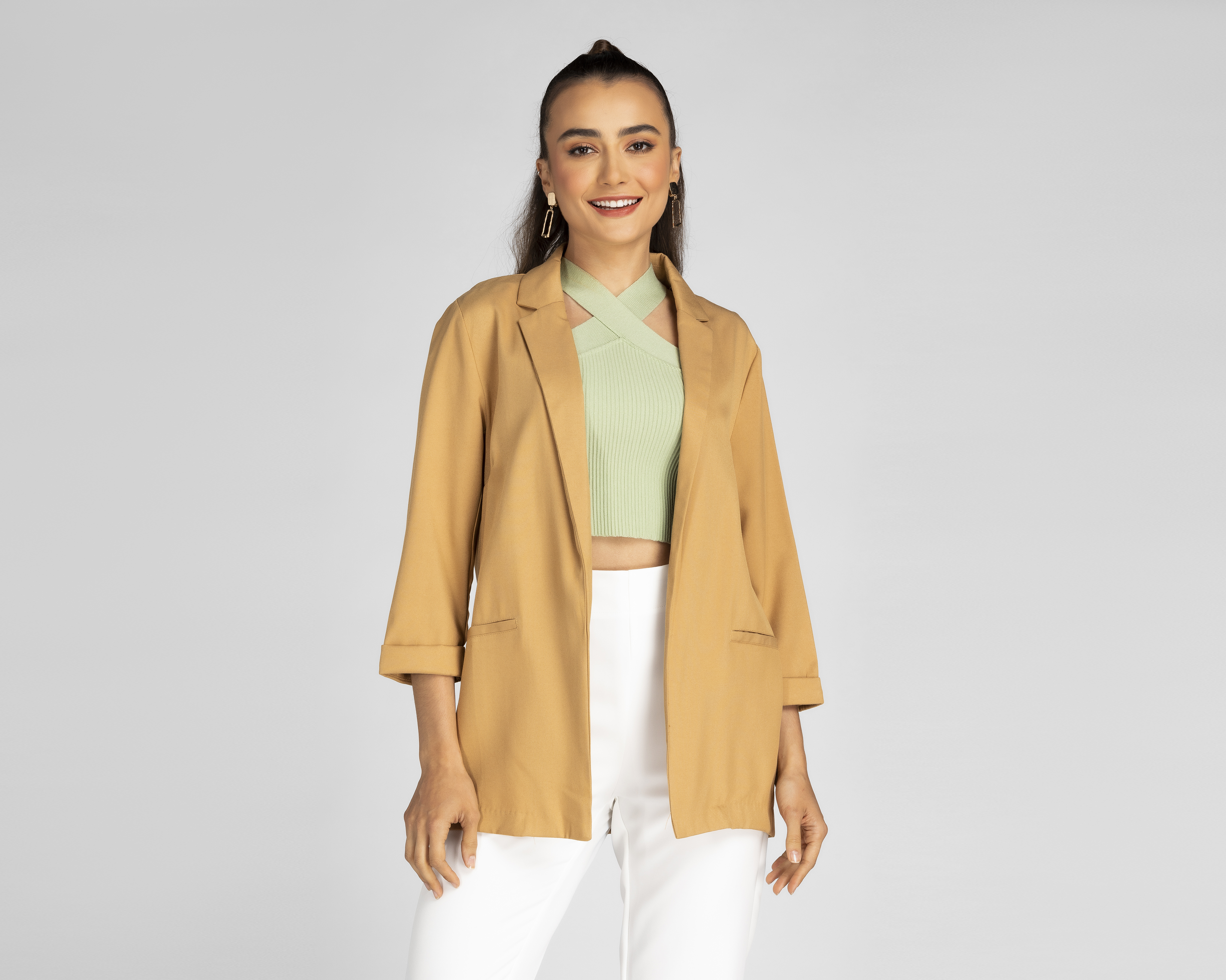 Foto 2 pulgar | Foto 1 | Blazer Cuello V Sahara Manga 3/4