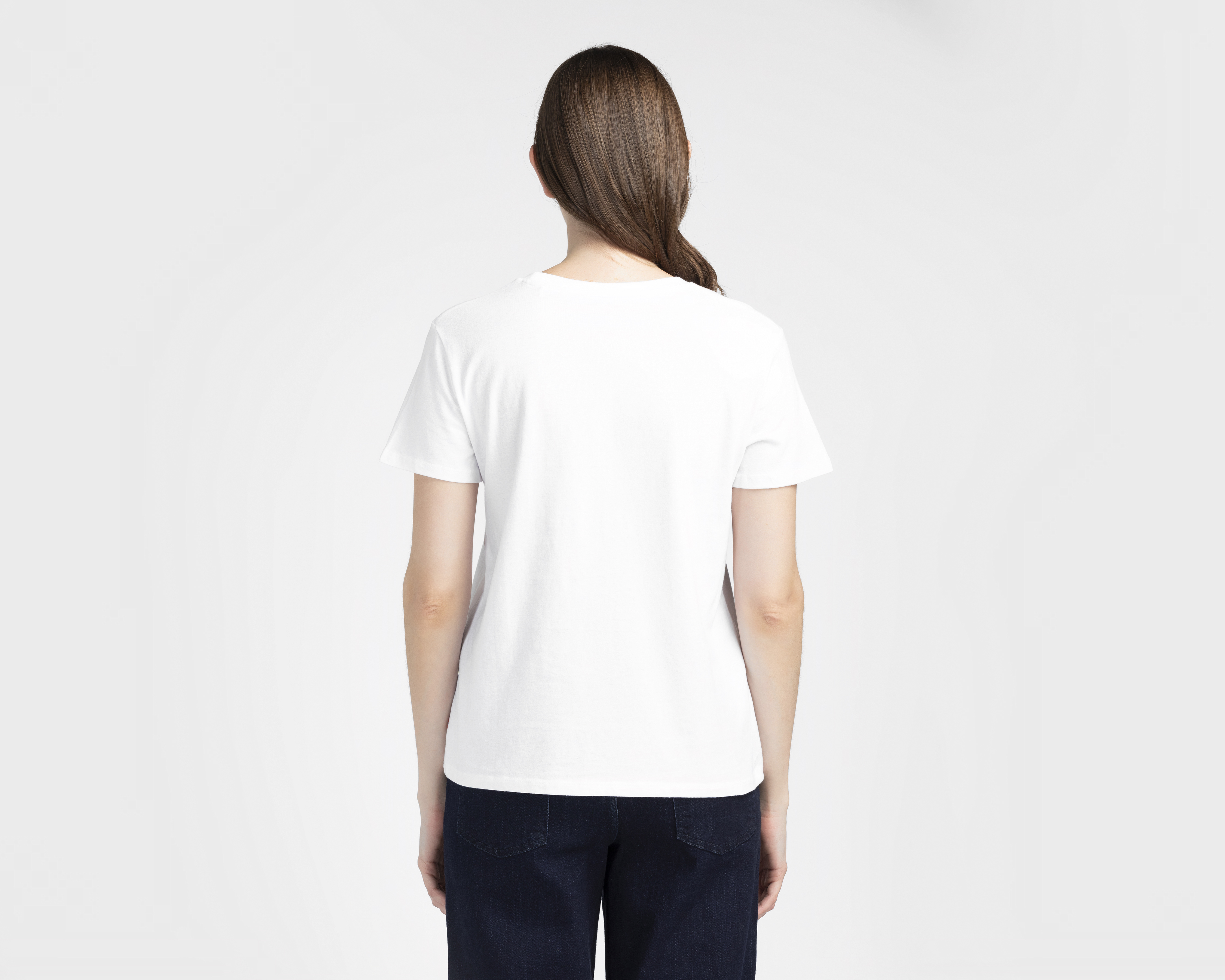 Foto 4 pulgar | Foto 3 | Playera Blanca Levi's para Mujer