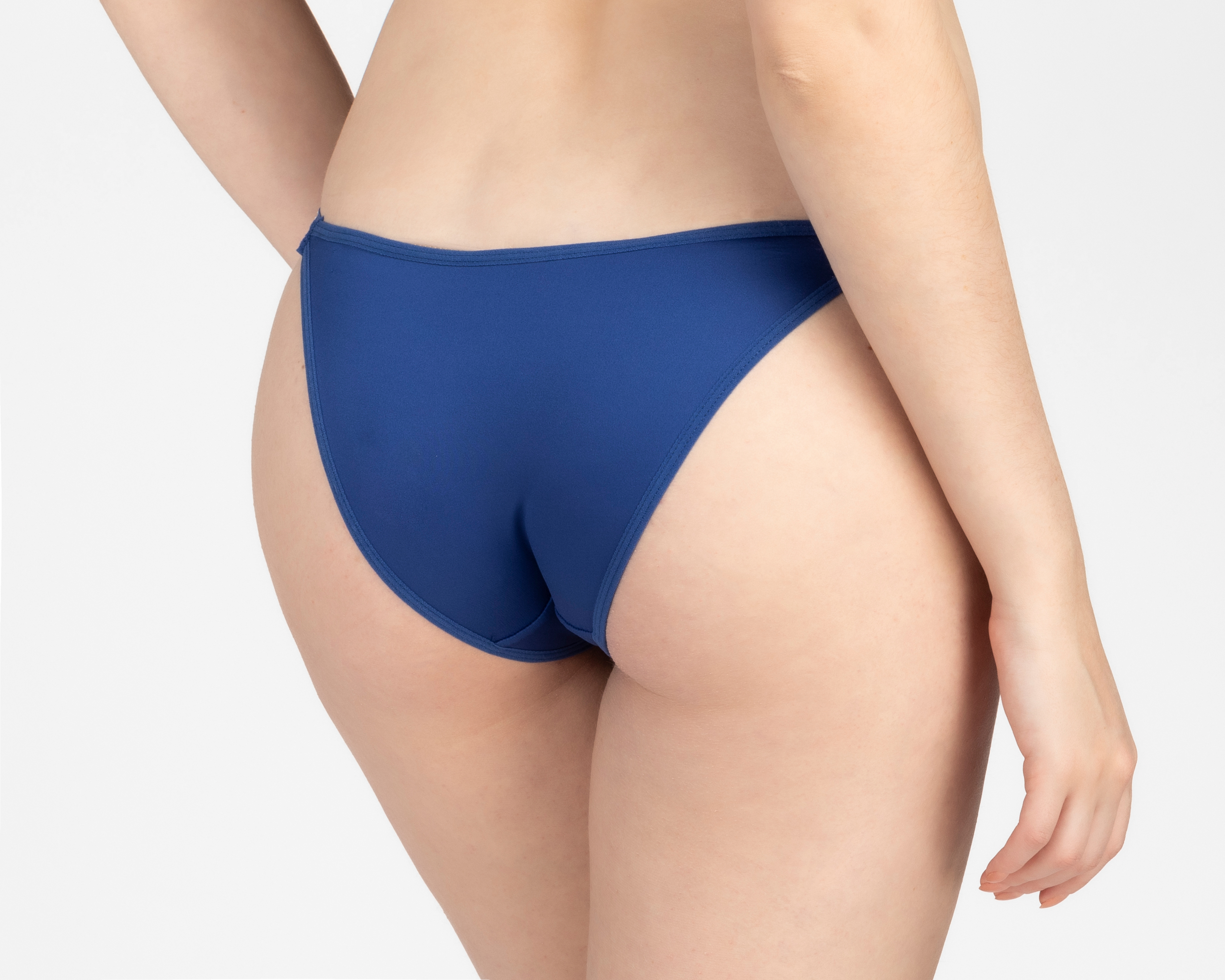 Foto 4 pulgar | Foto 3 | Pantaleta con Pedrería Lovest para Mujer 3 Piezas