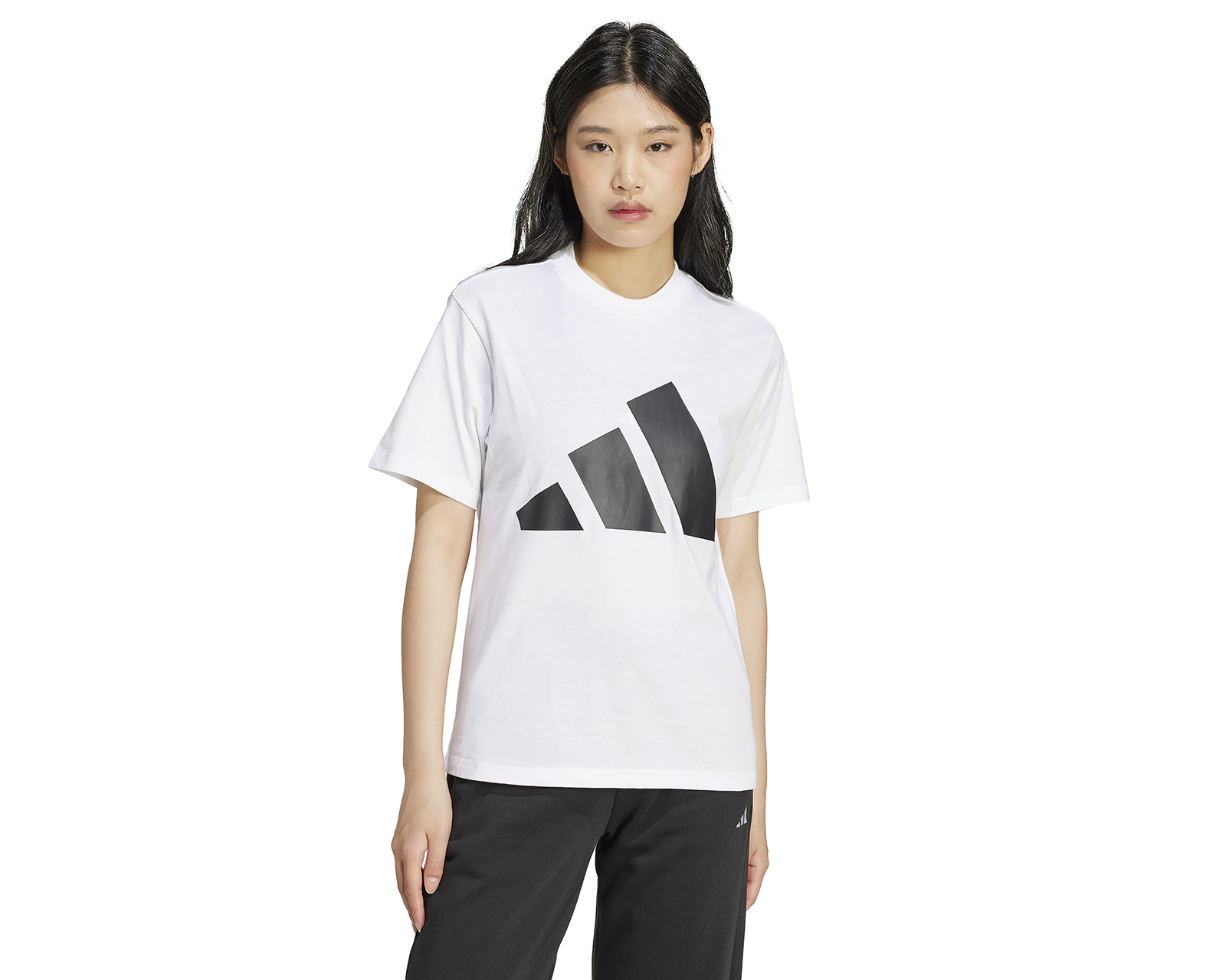 Foto 2 pulgar | Foto 1 | Playera para Entrenamiento Adidas Essentials Big Logo Cotton para Mujer