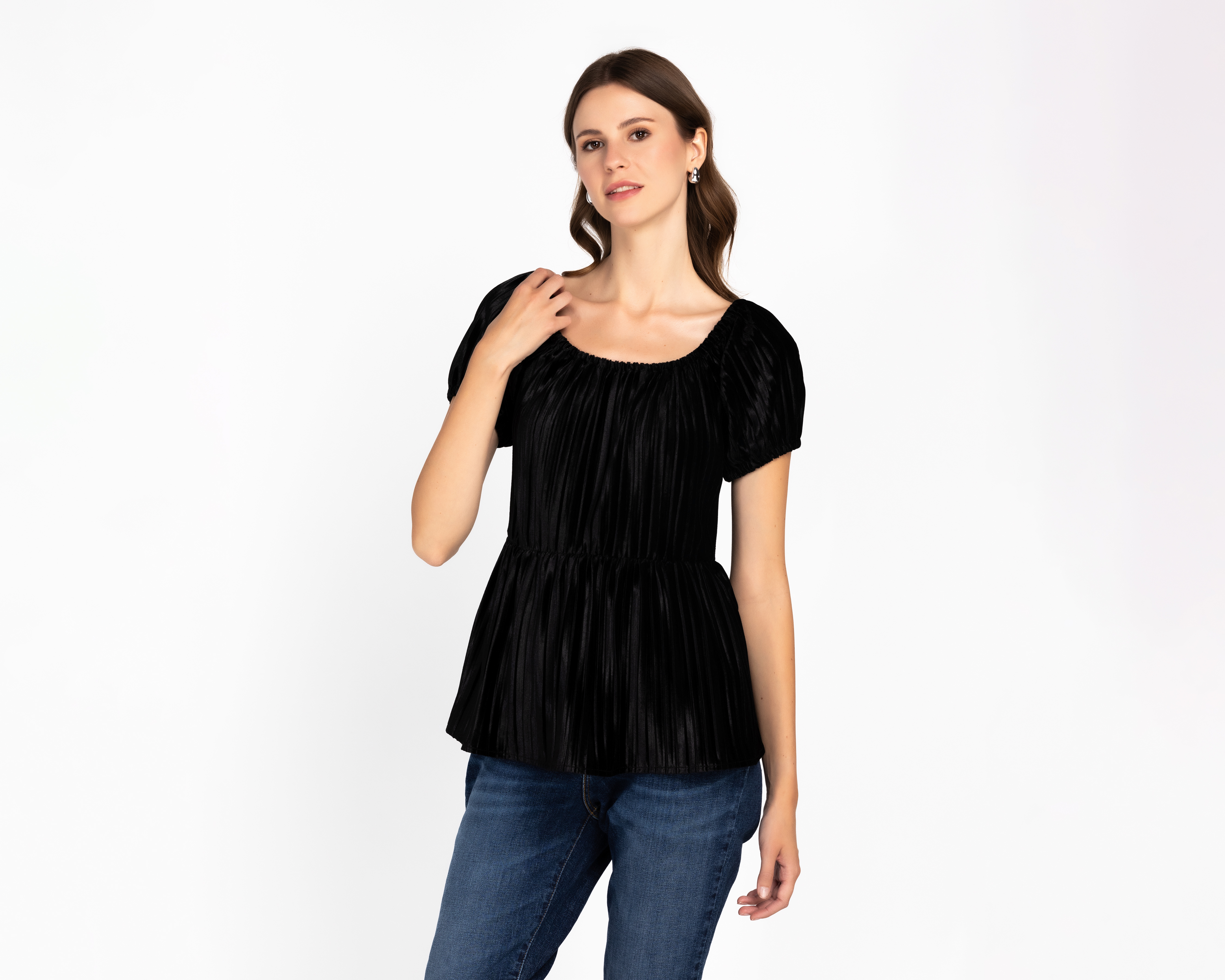Foto 2 pulgar | Foto 1 | Blusa Sahara Negra para Mujer