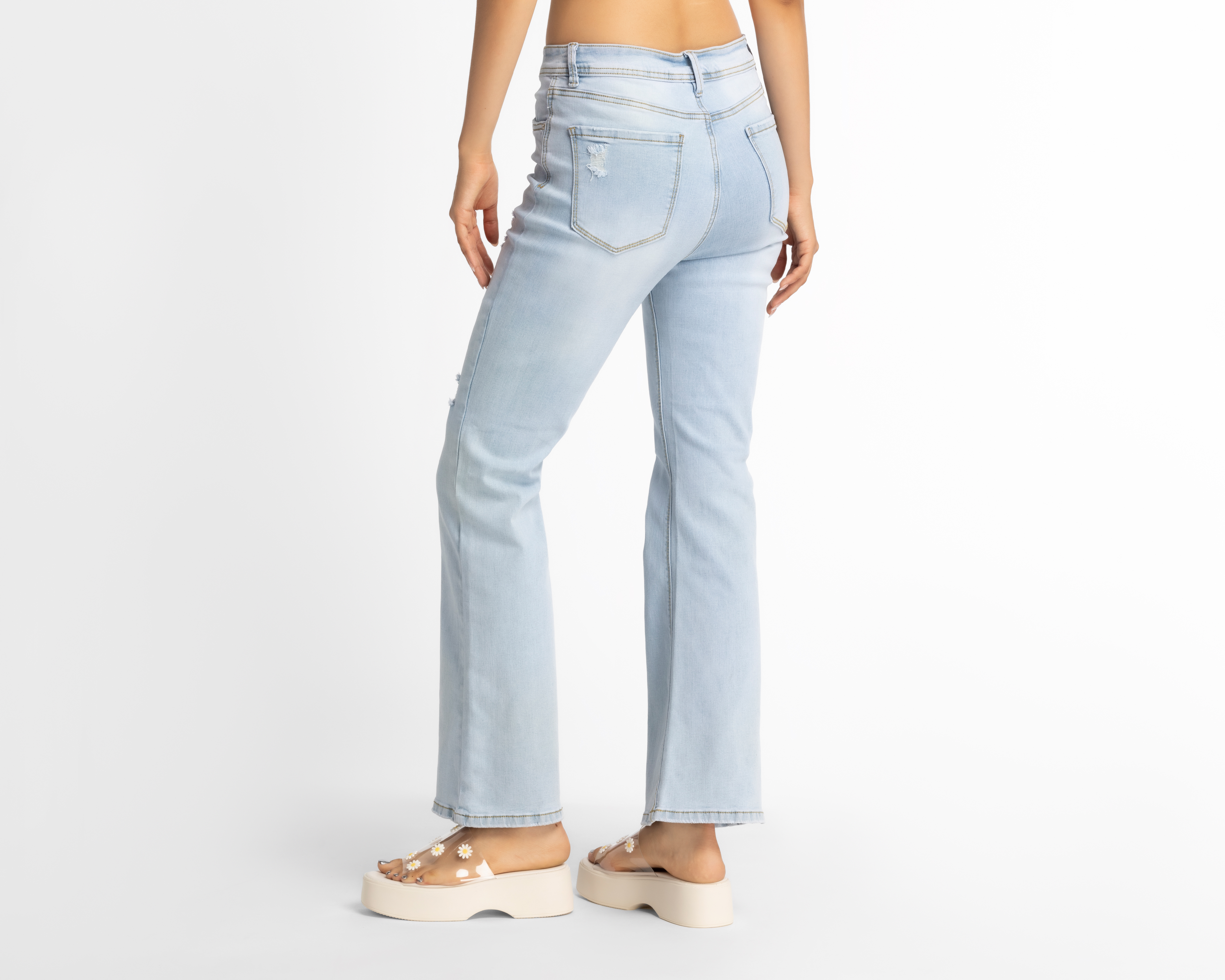 Foto 4 pulgar | Foto 3 | Jeans Flare Refill para Mujer