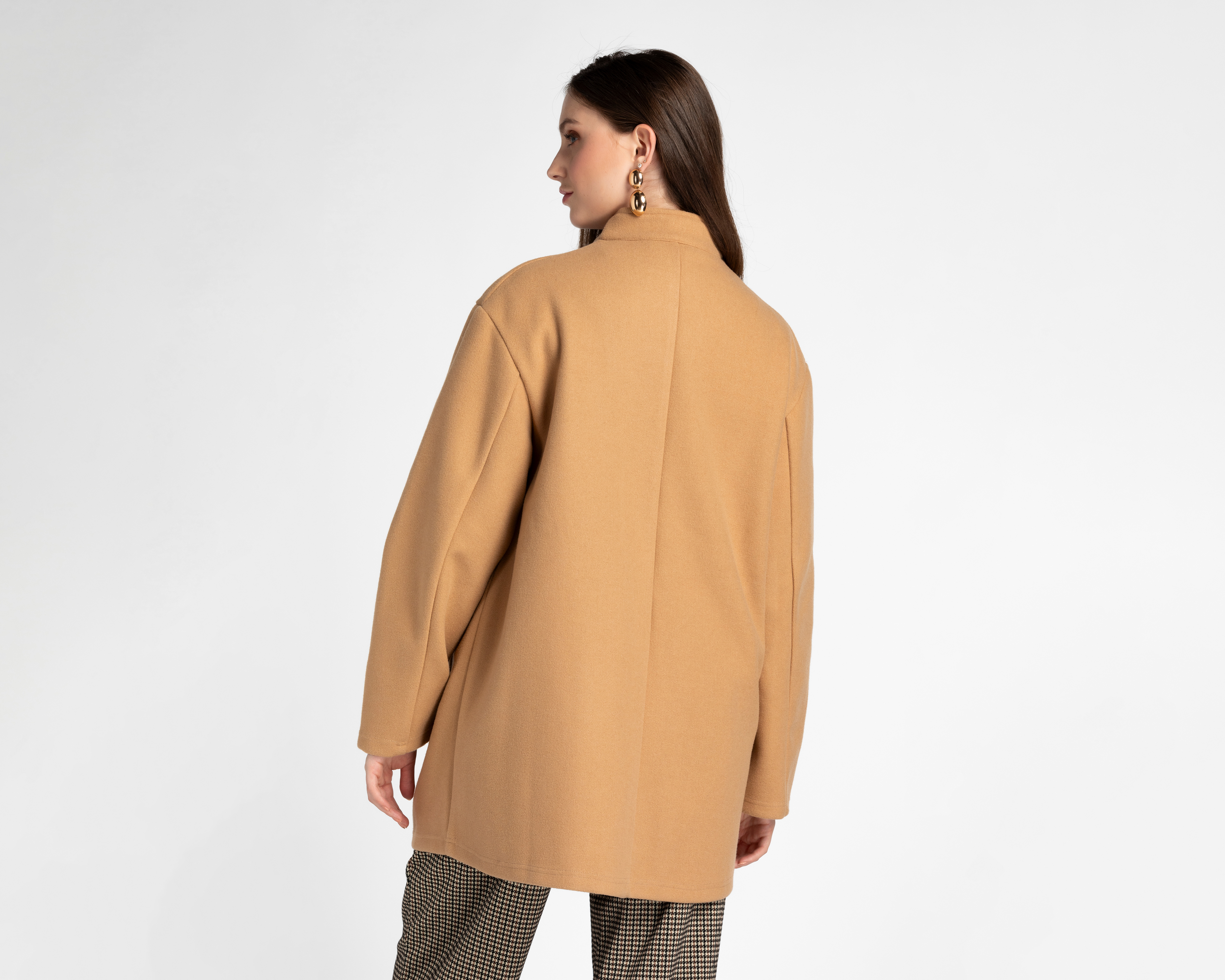 Foto 4 pulgar | Foto 3 | Abrigo Caqui Sahara para Mujer