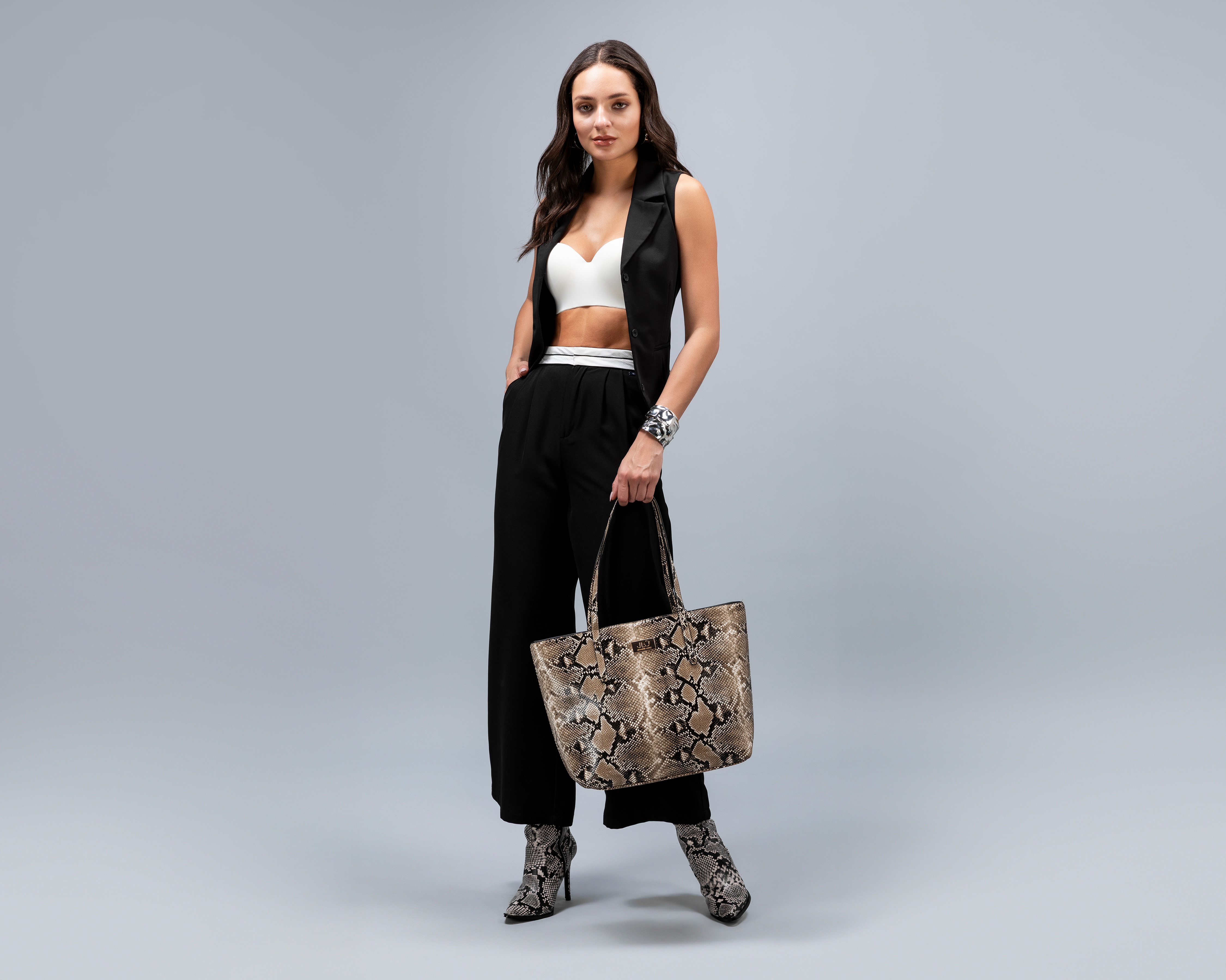 Chaleco Negro Jennifer Lopez para Mujer