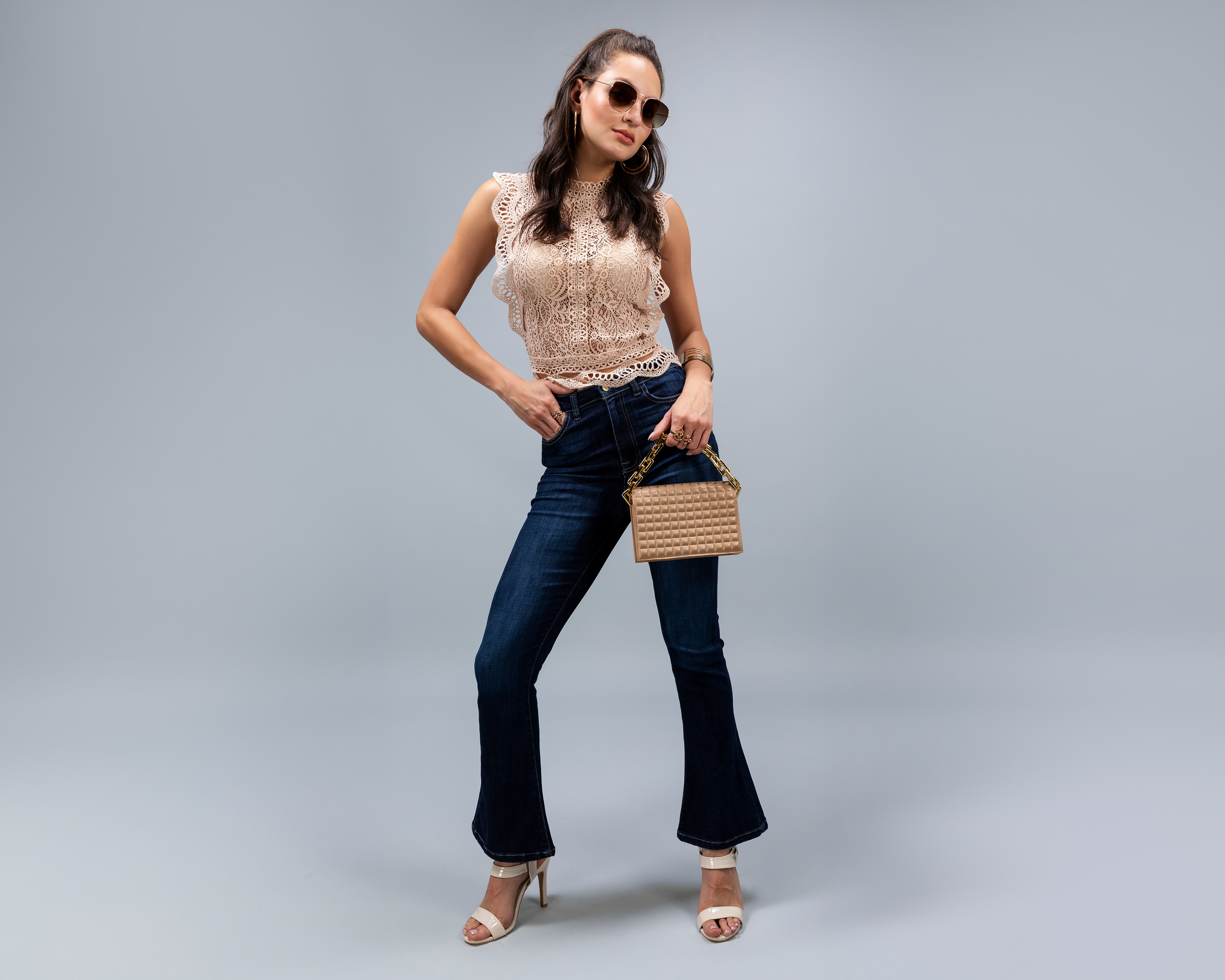 Foto 2 pulgar | Foto 1 | Blusa de Encaje Jennifer Lopez para Mujer