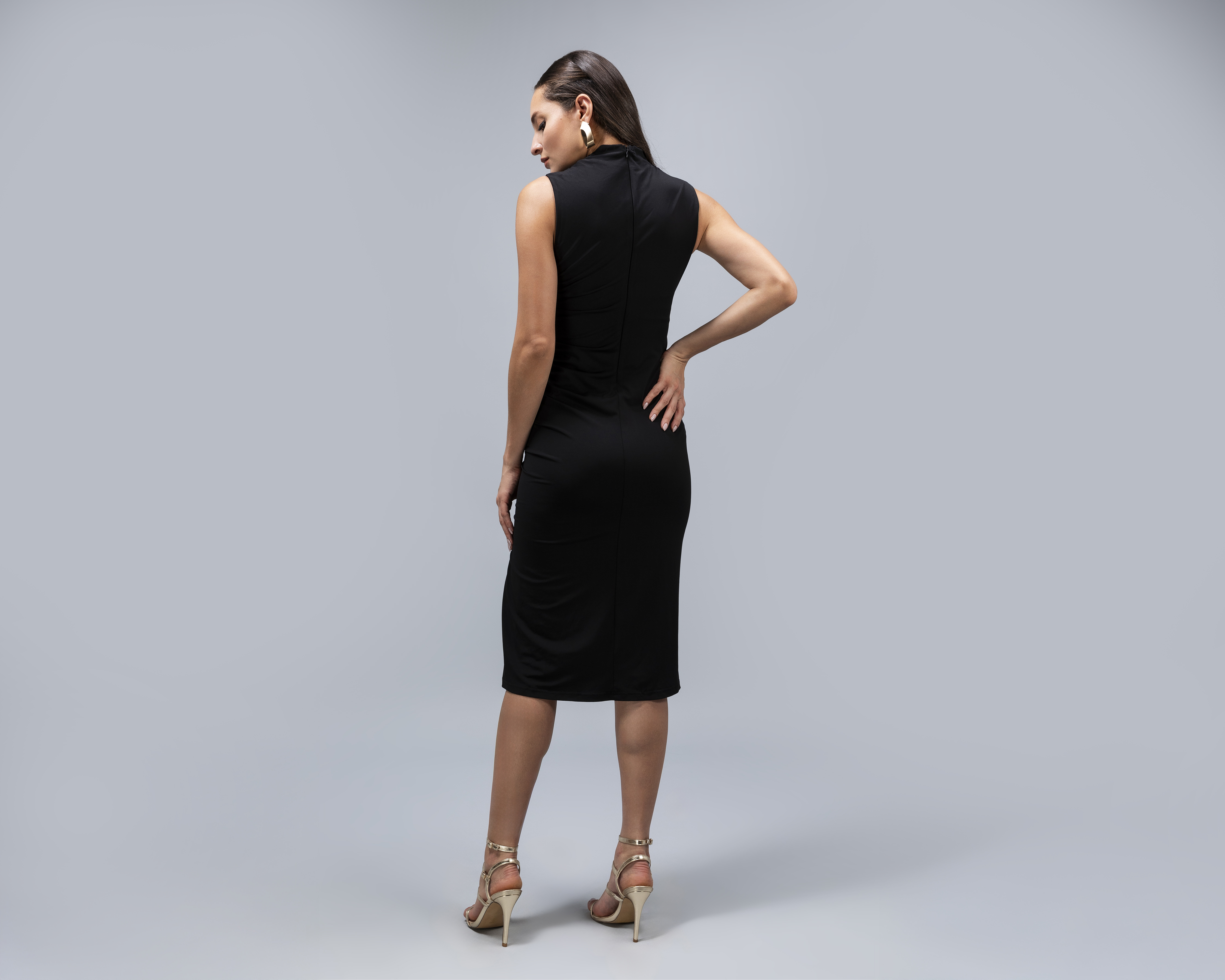 Foto 4 pulgar | Foto 3 | Vestido de Fiesta Jennifer Lopez con Pliegues Negro Midi para Mujer