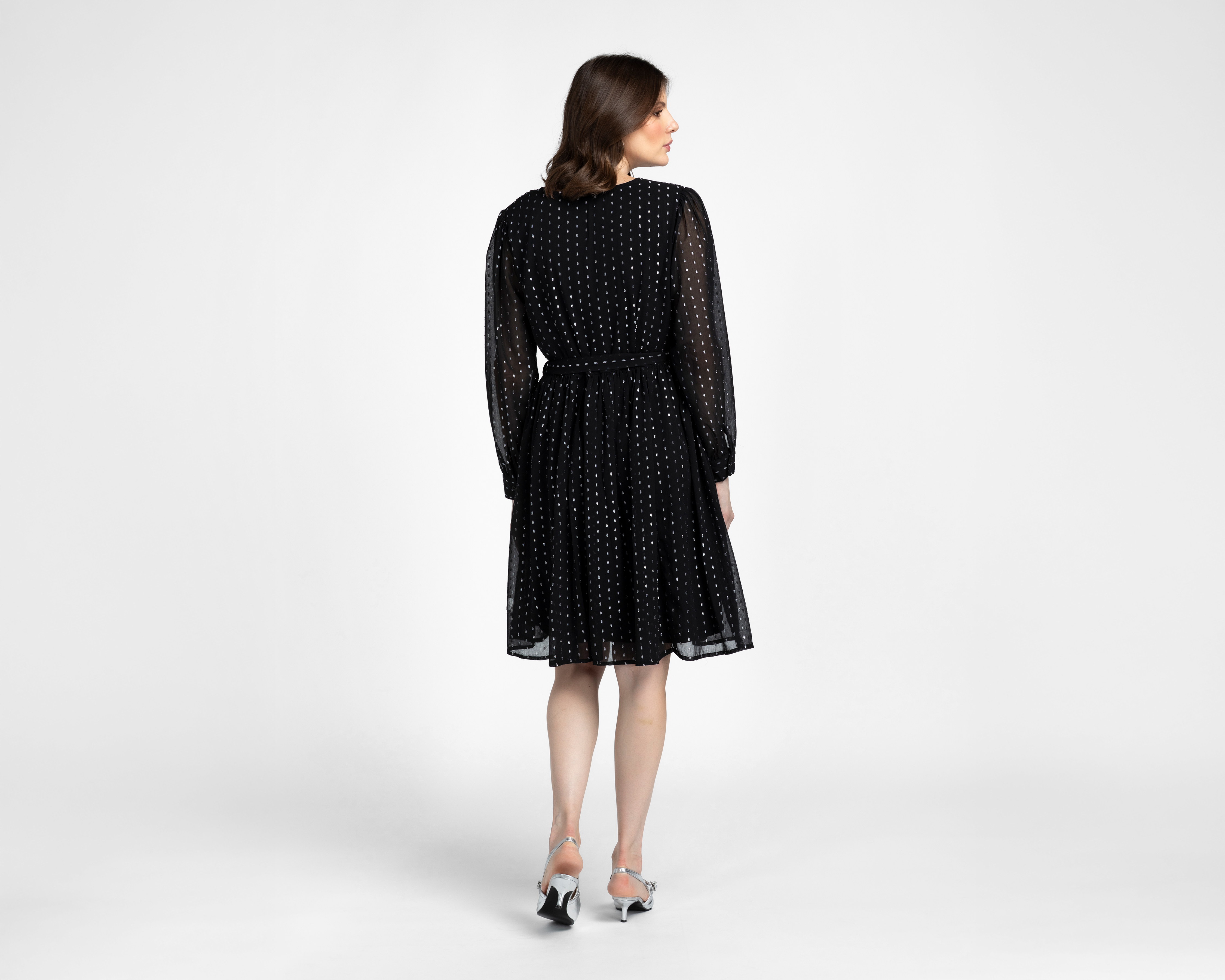 Foto 4 pulgar | Foto 3 | Vestido Formal Sahara Negro Manga Larga con Escote V para Mujer