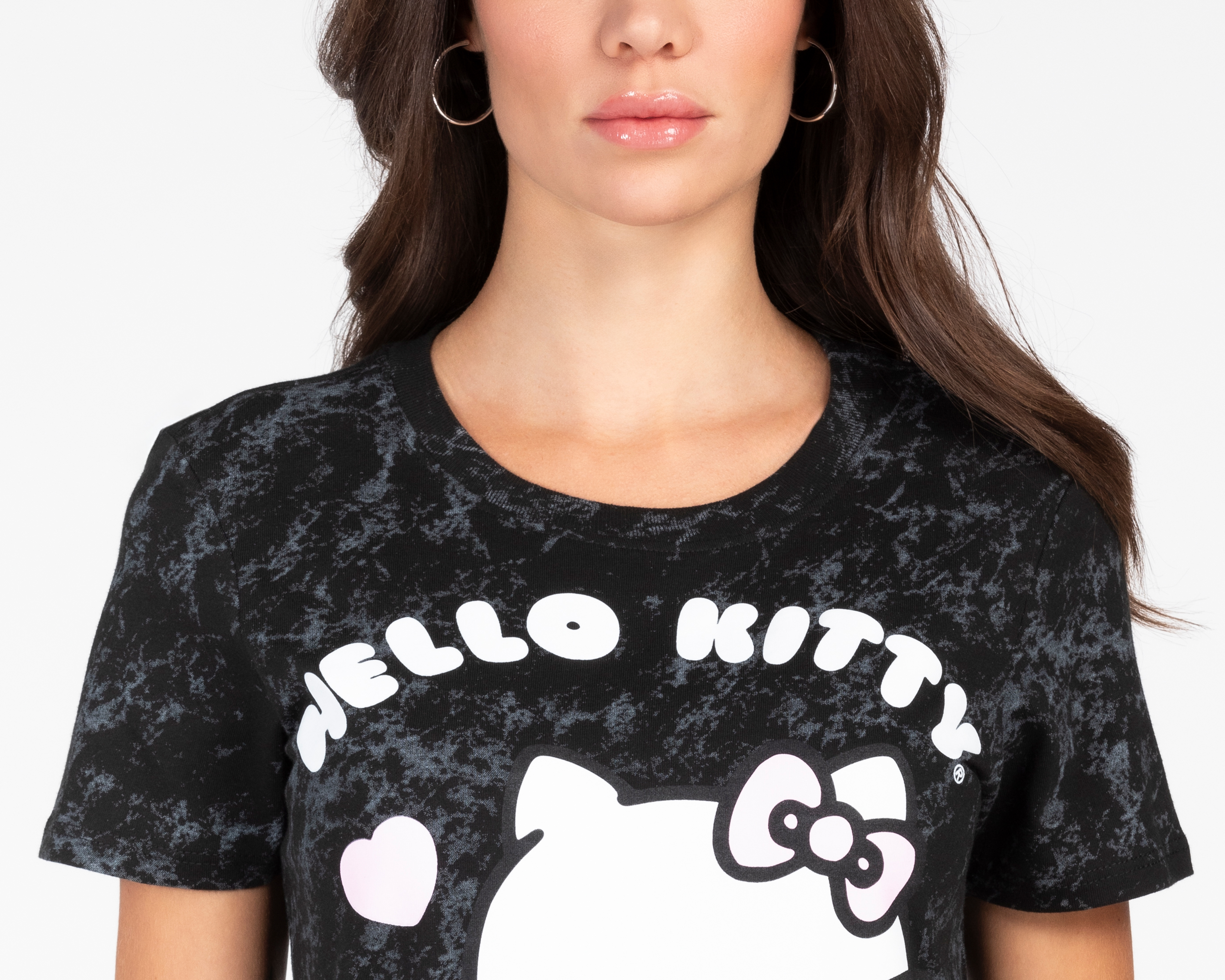 Foto 4 pulgar | Foto 3 | Playera Hello Kitty Negra para Mujer