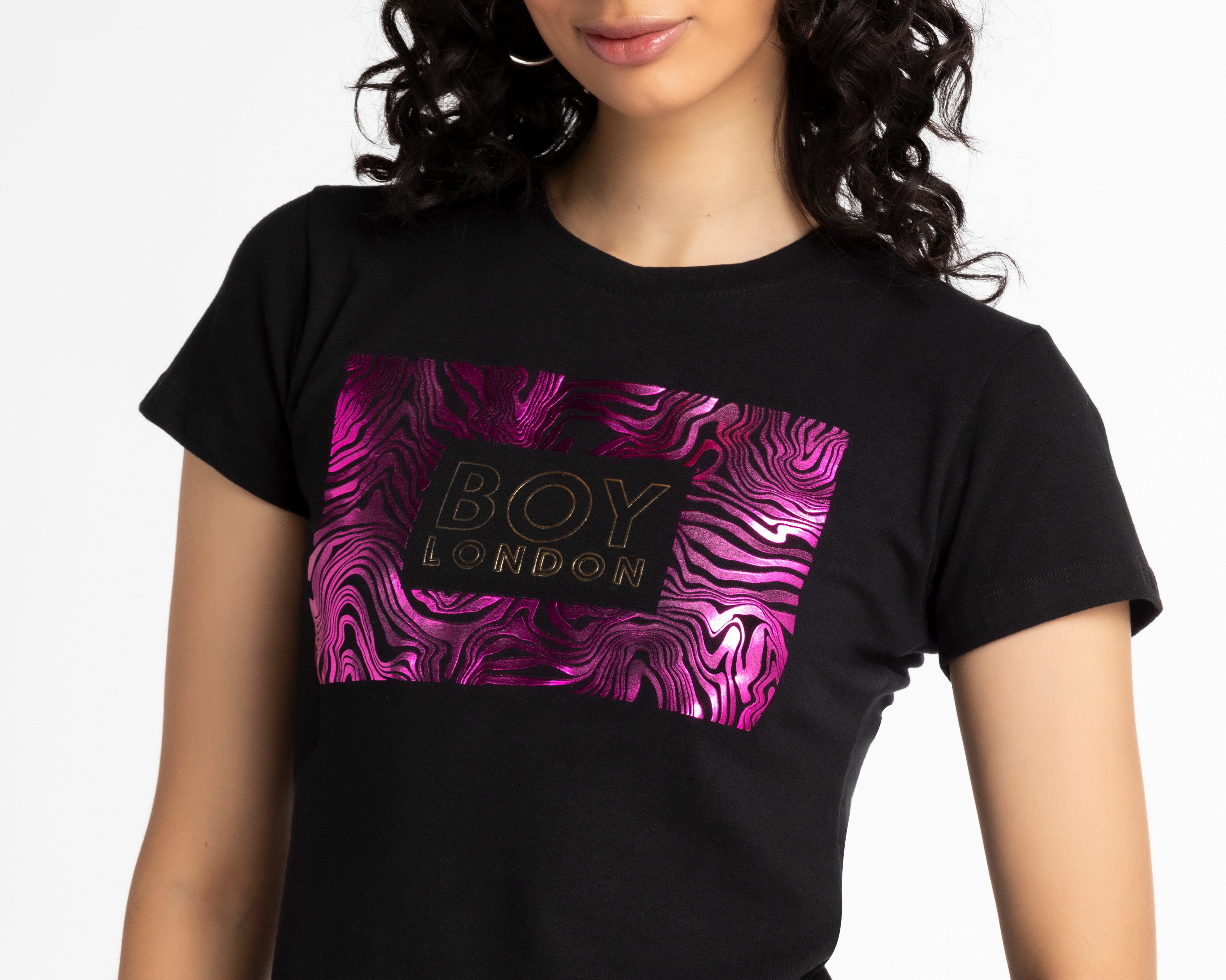 Foto 5 pulgar | Foto 4 | Playera Boy London Manga Corta con Estampado