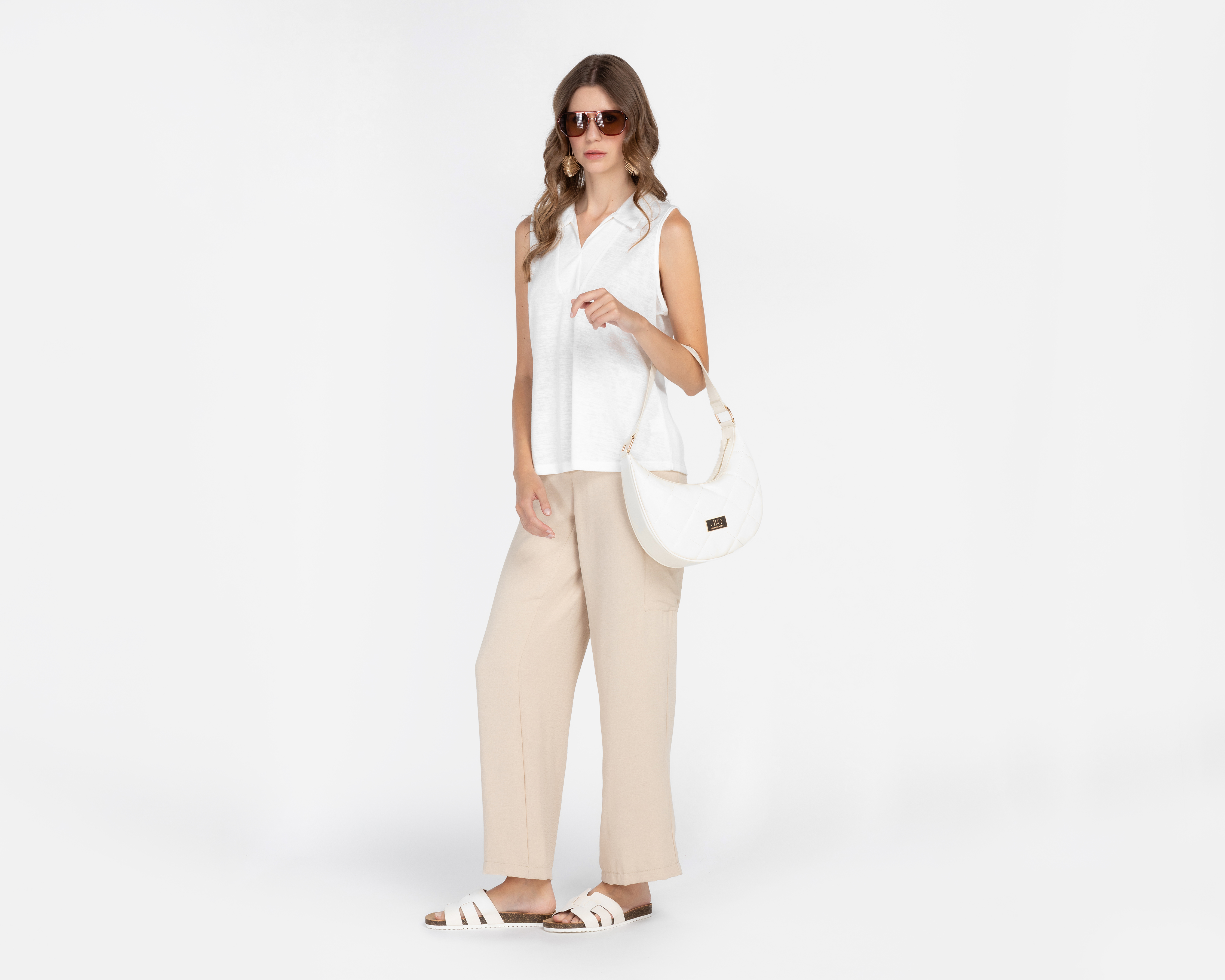 Foto 3 pulgar | Foto 2 | Pantalón Cargo Sahara Beige para Mujer