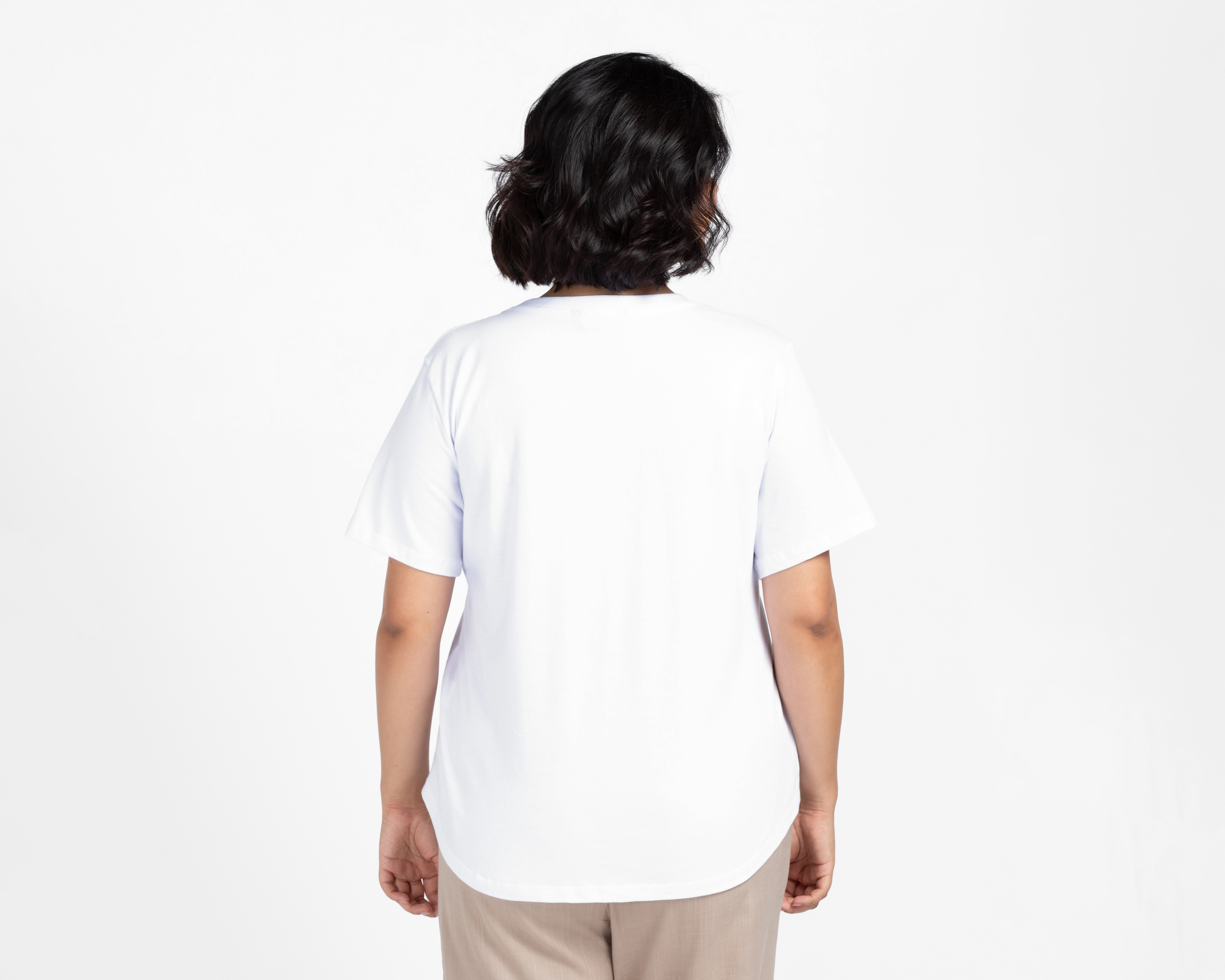 Foto 4 pulgar | Foto 3 | Playera Sahara Blanca para Mujer