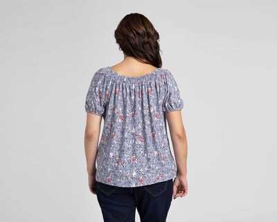 Foto 2 | Foto 3 | Blusa Sahara Floral con Corte Láser