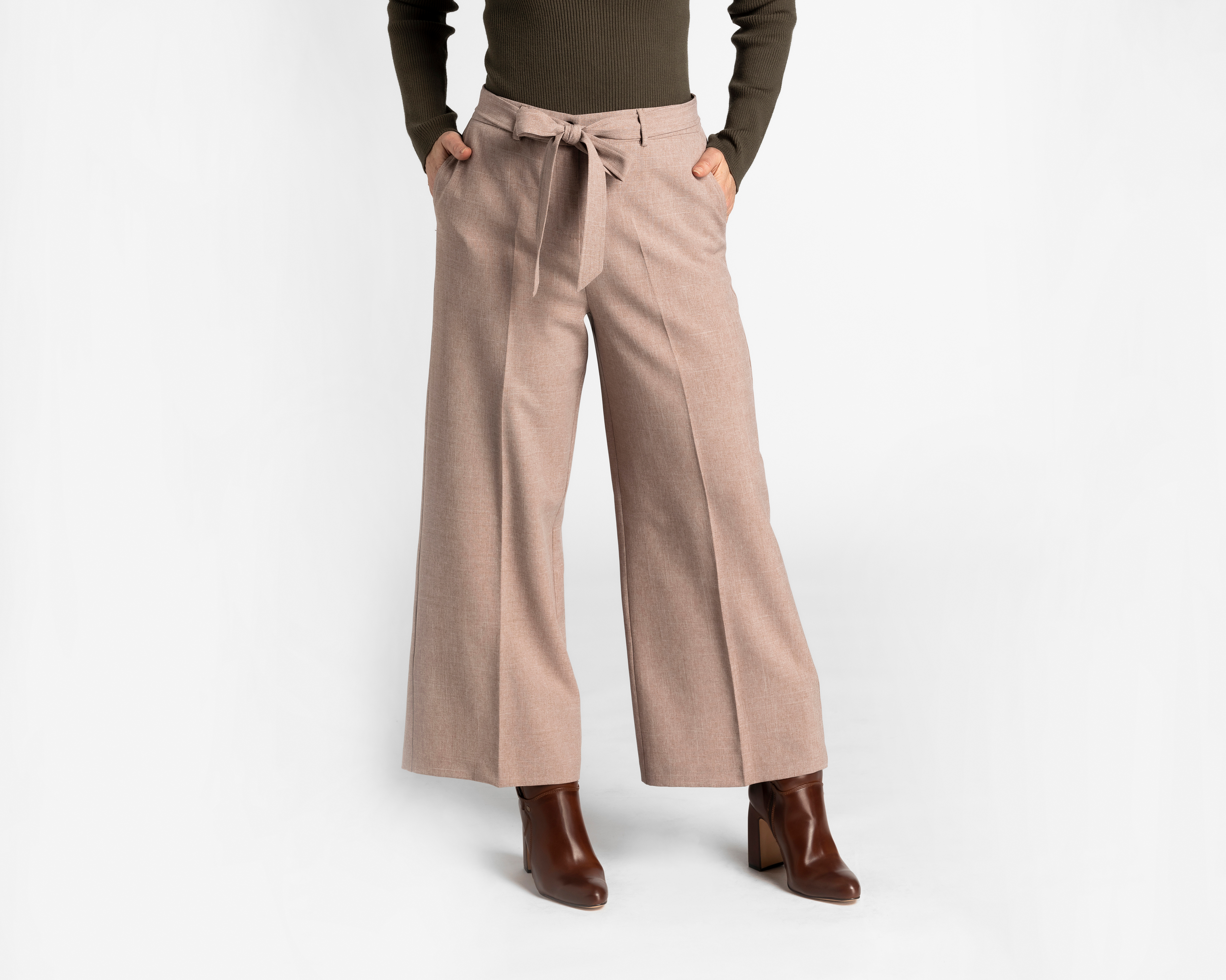 Foto 2 pulgar | Foto 1 | Pantalón de Vestir Sahara con Cinturón