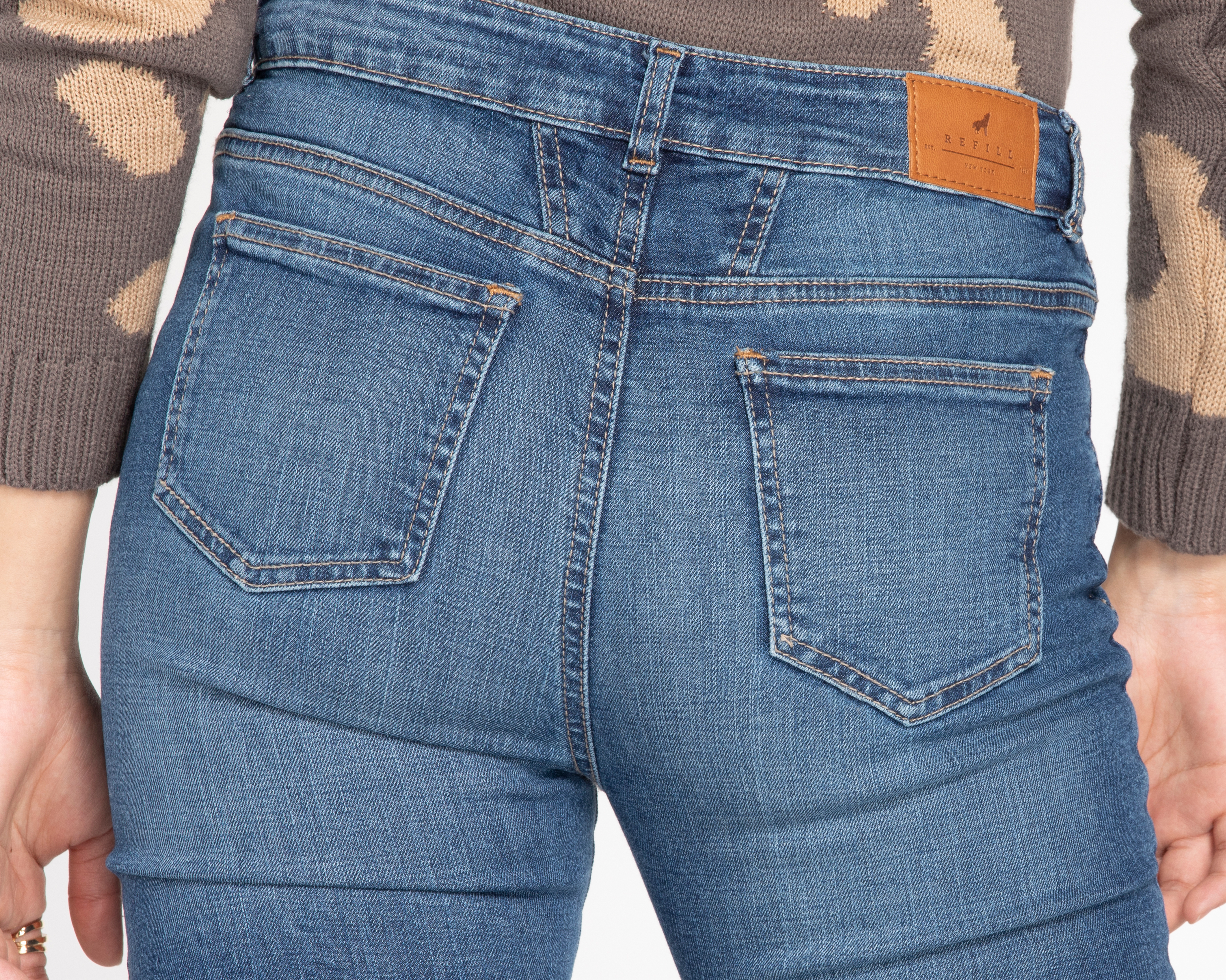 Foto 6 pulgar | Foto 5 | Jeans Skinny Refill para Mujer