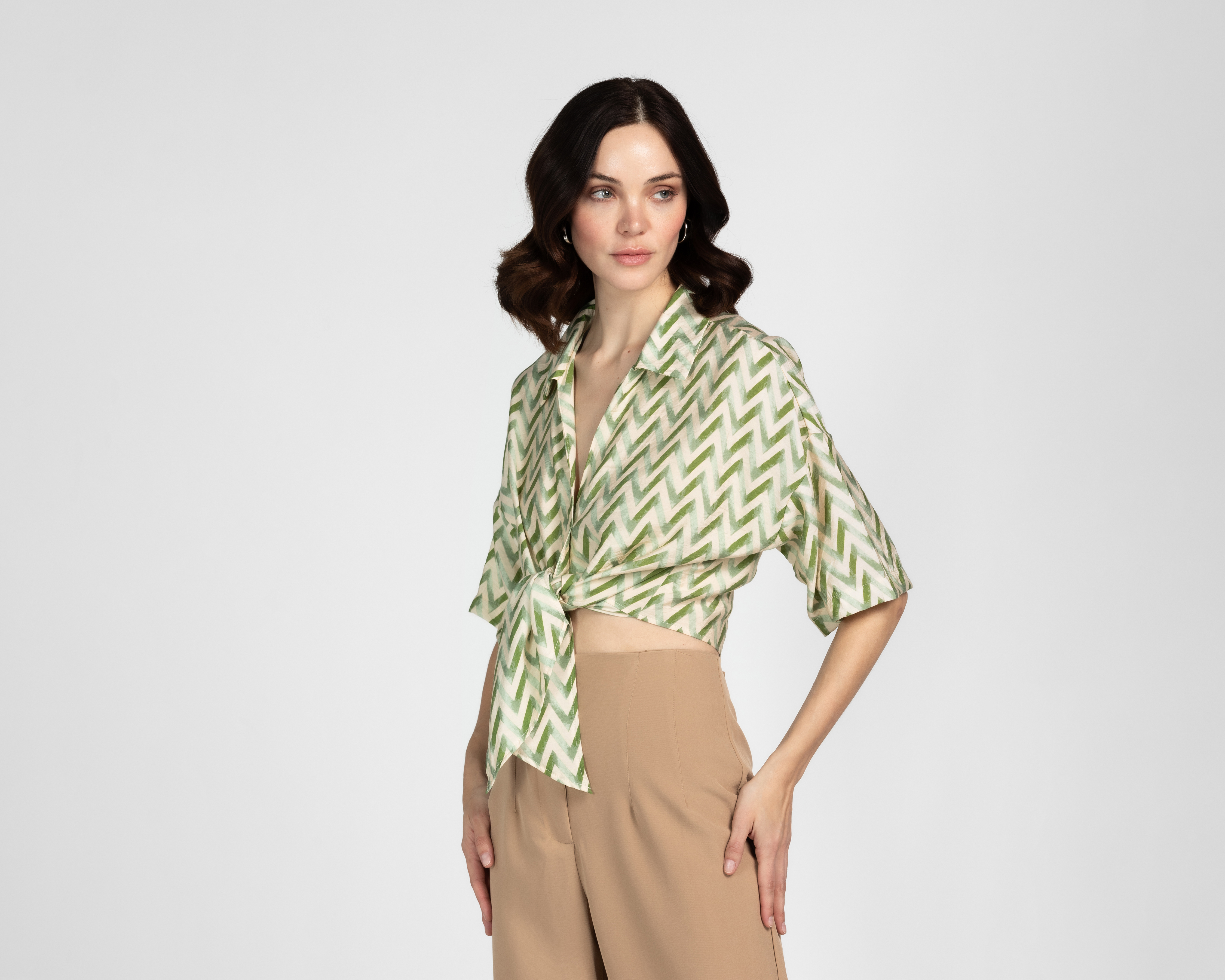 Foto 1 | Foto 1 | Blusa Sahara Manga Corta con Nudo para Mujer