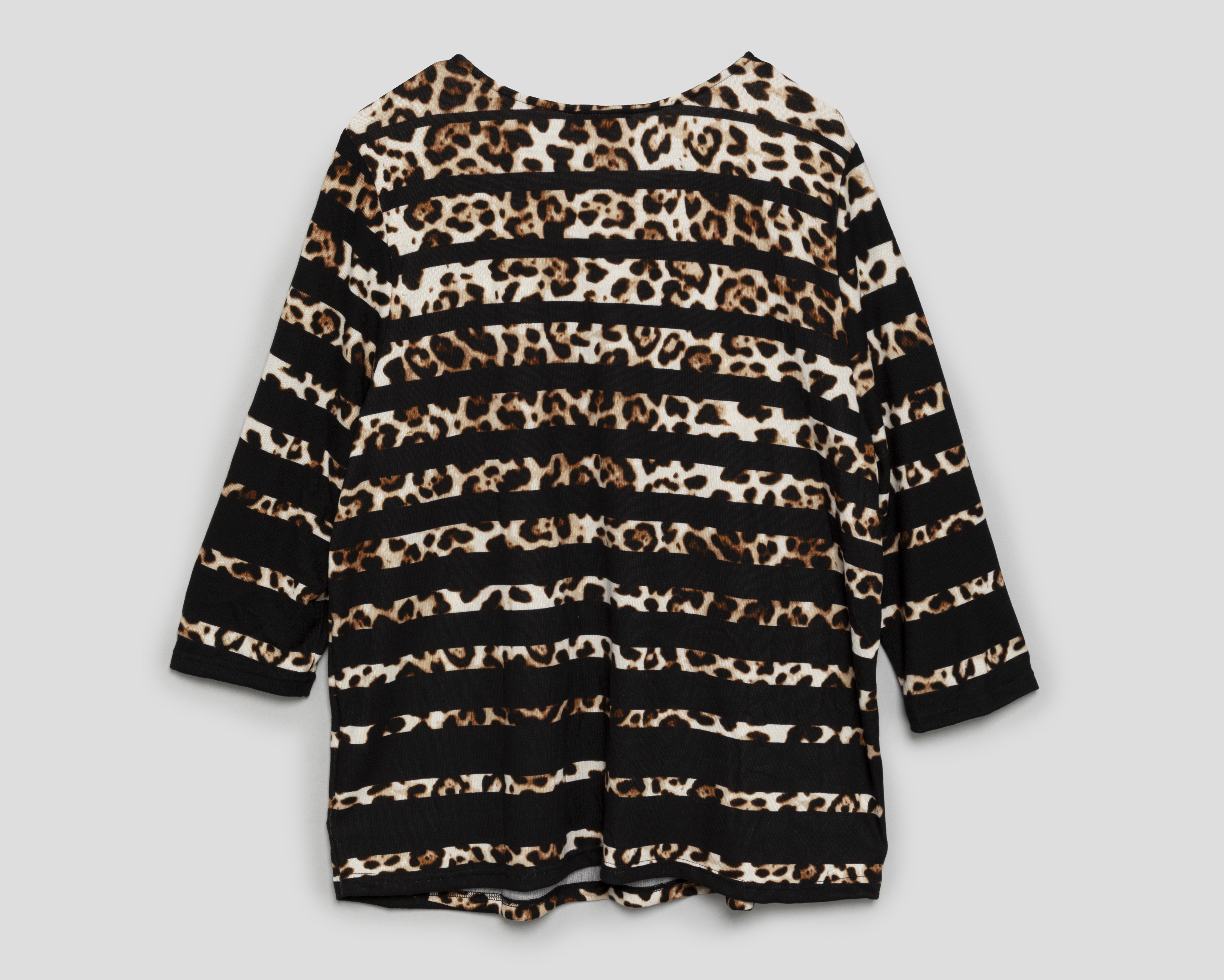 Foto 3 pulgar | Foto 2 | Playera Animal Print Sahara para Mujer
