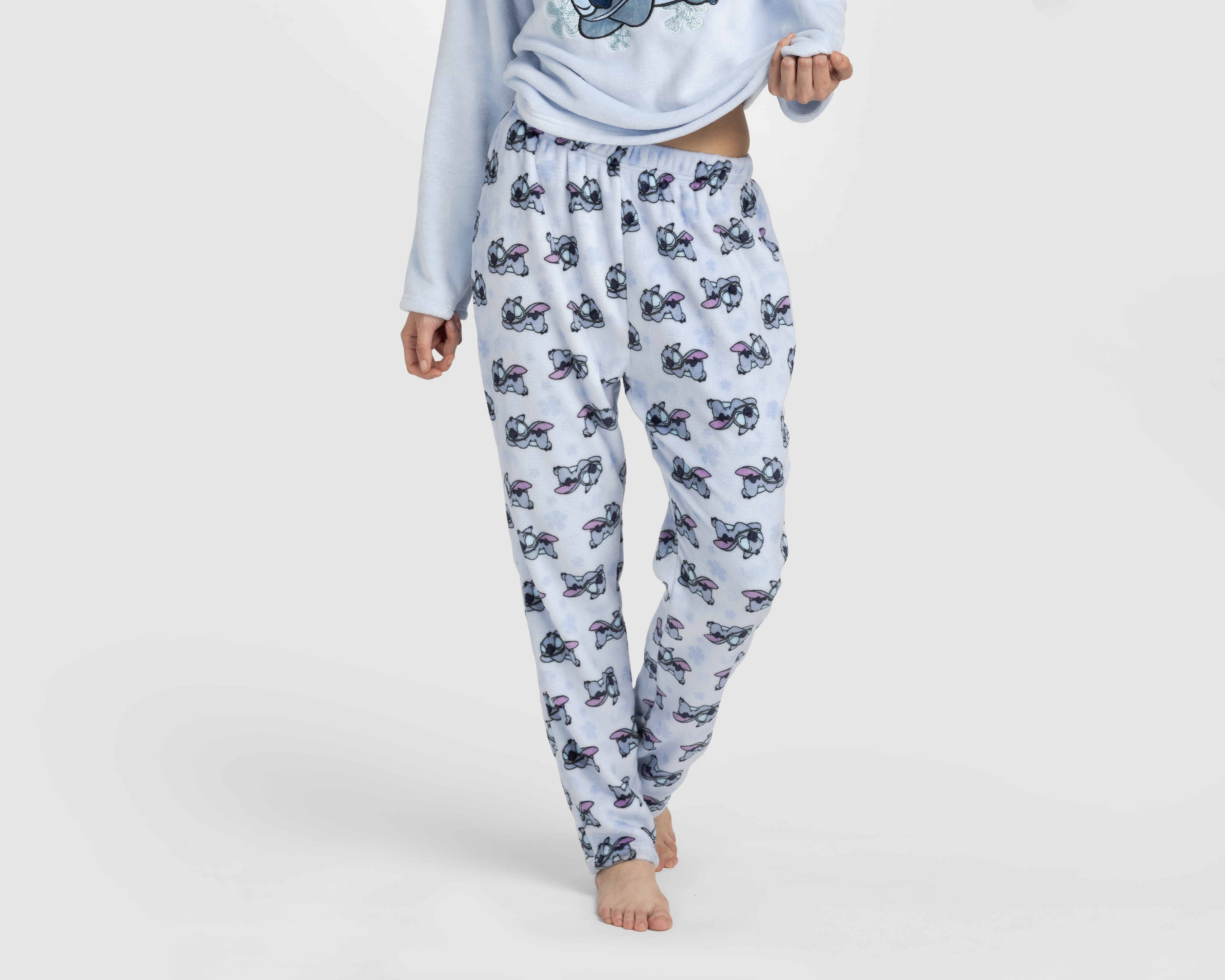 Foto 5 pulgar | Foto 4 | Pijama Disney para Mujer 2 Piezas
